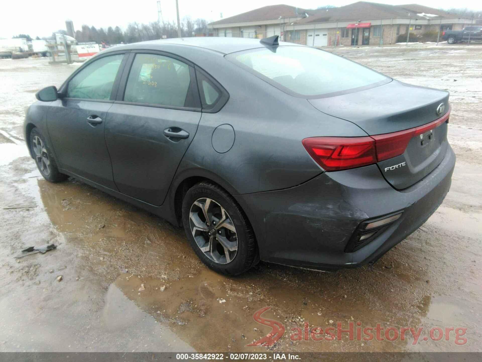 3KPF24AD1KE121725 2019 KIA FORTE