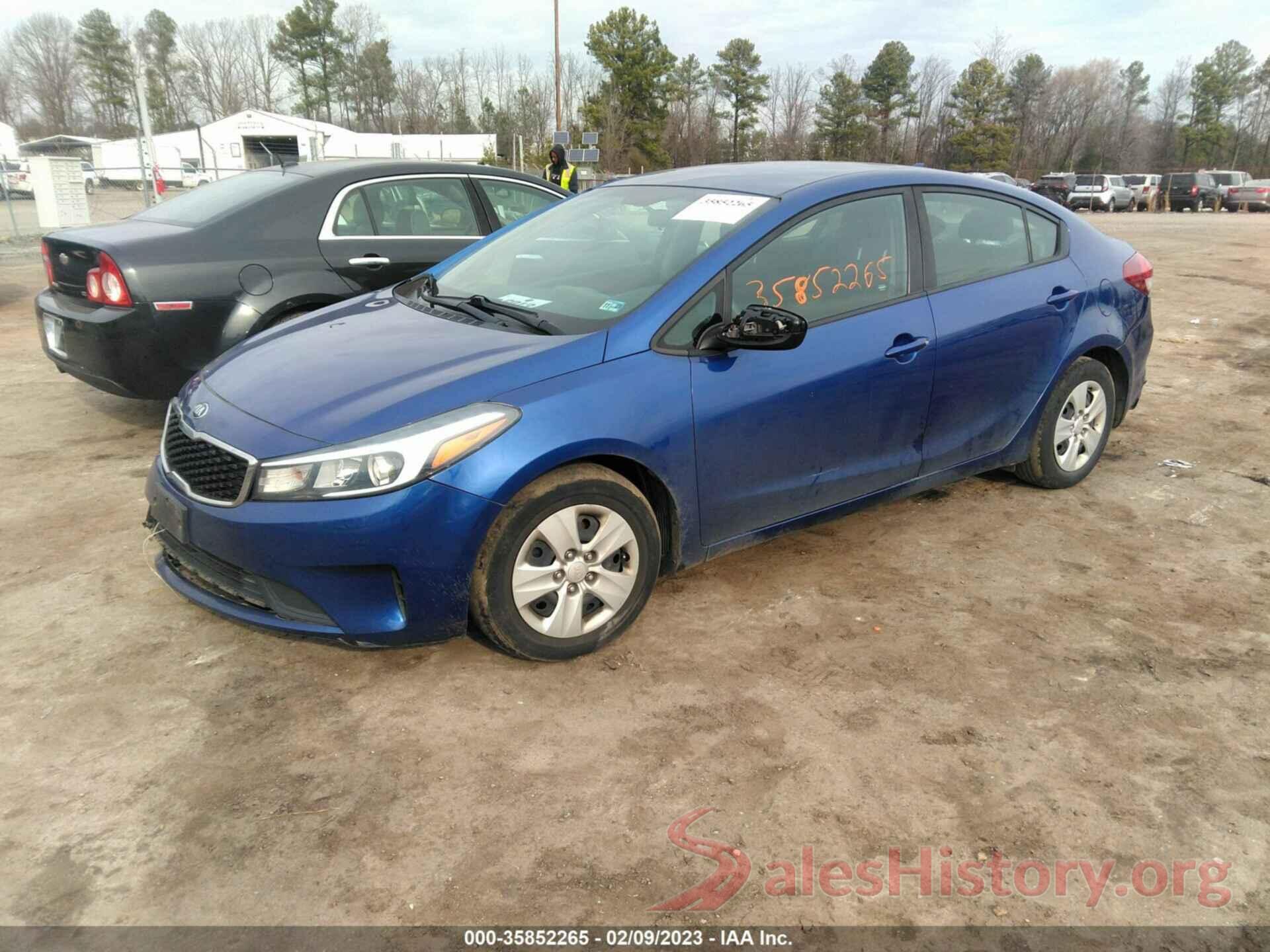 3KPFK4A76HE074307 2017 KIA FORTE