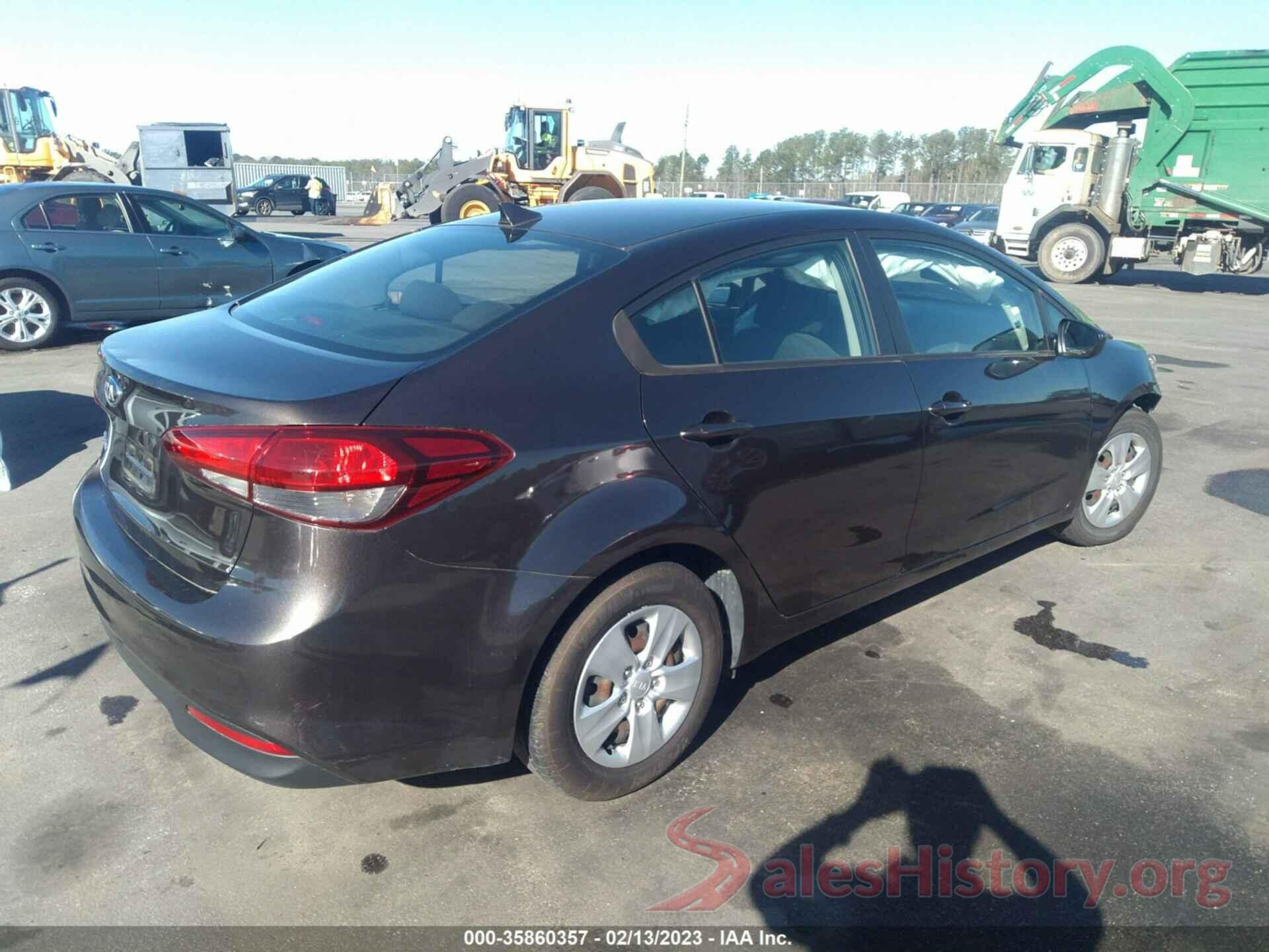 3KPFK4A73JE182194 2018 KIA FORTE