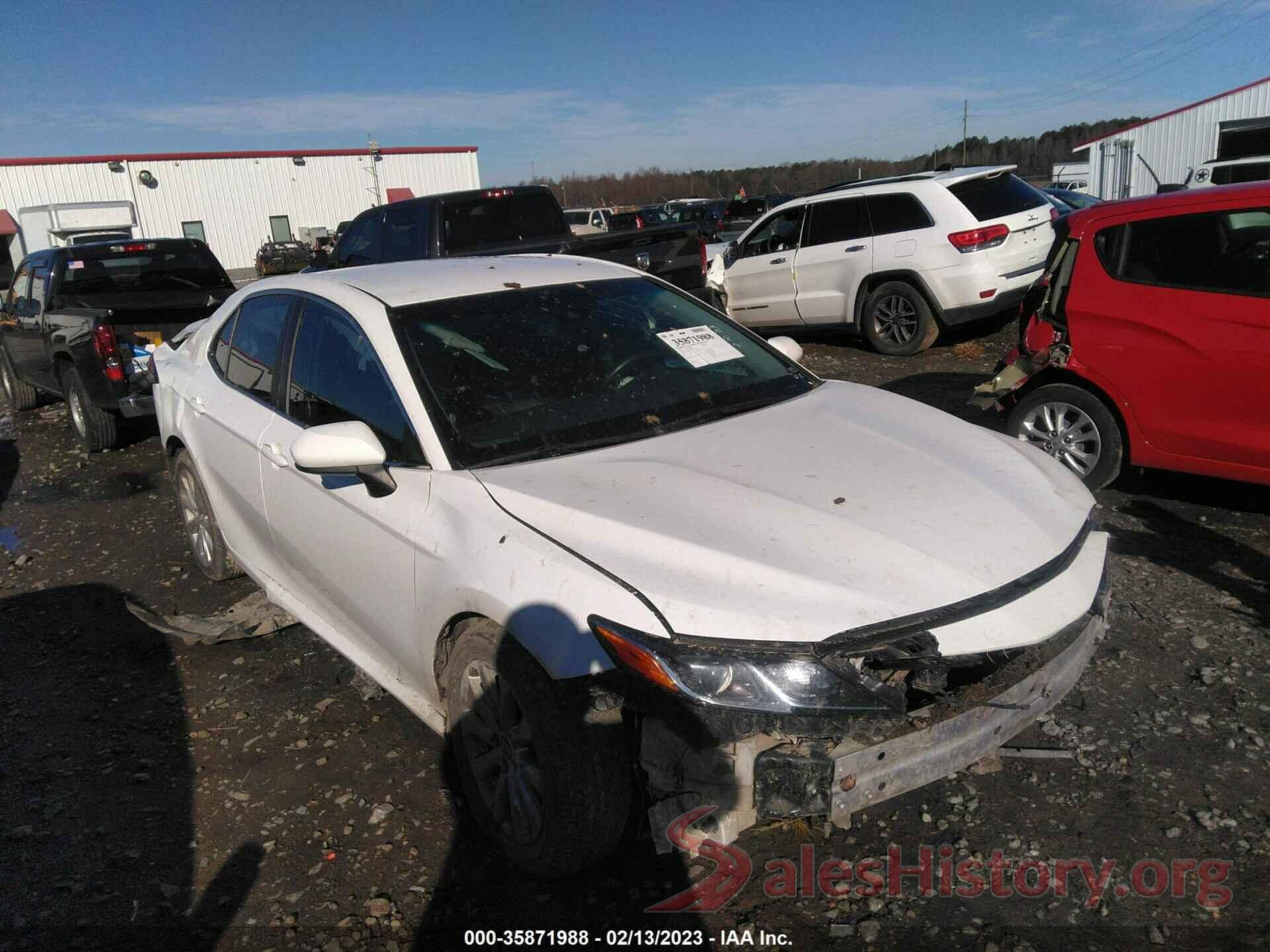 4T1B11HKXJU581871 2018 TOYOTA CAMRY