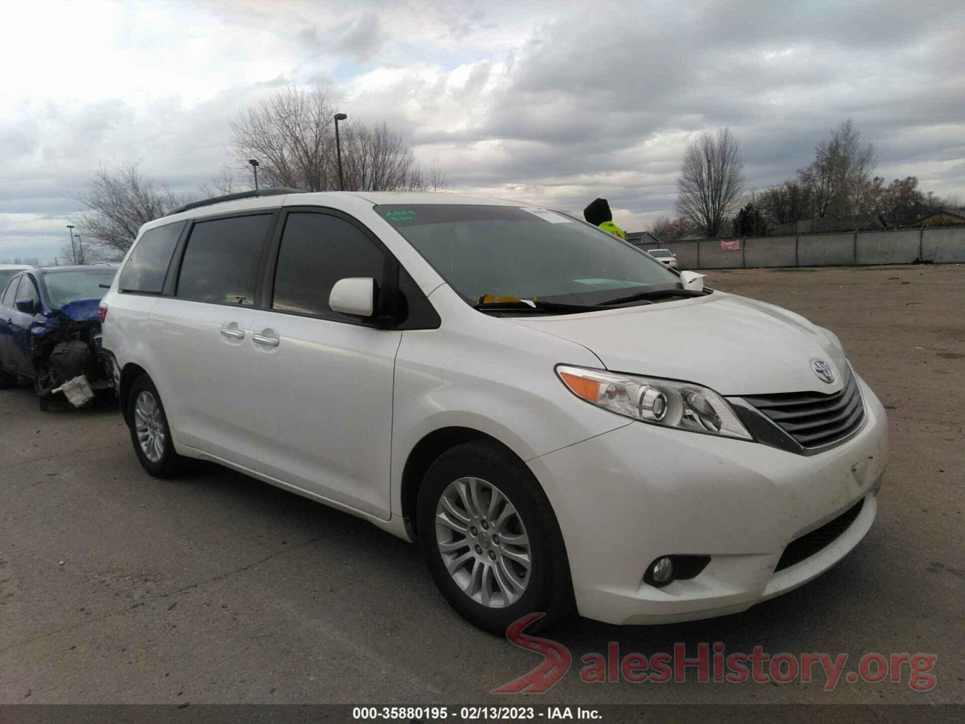 5TDYK3DCXFS636949 2015 TOYOTA SIENNA