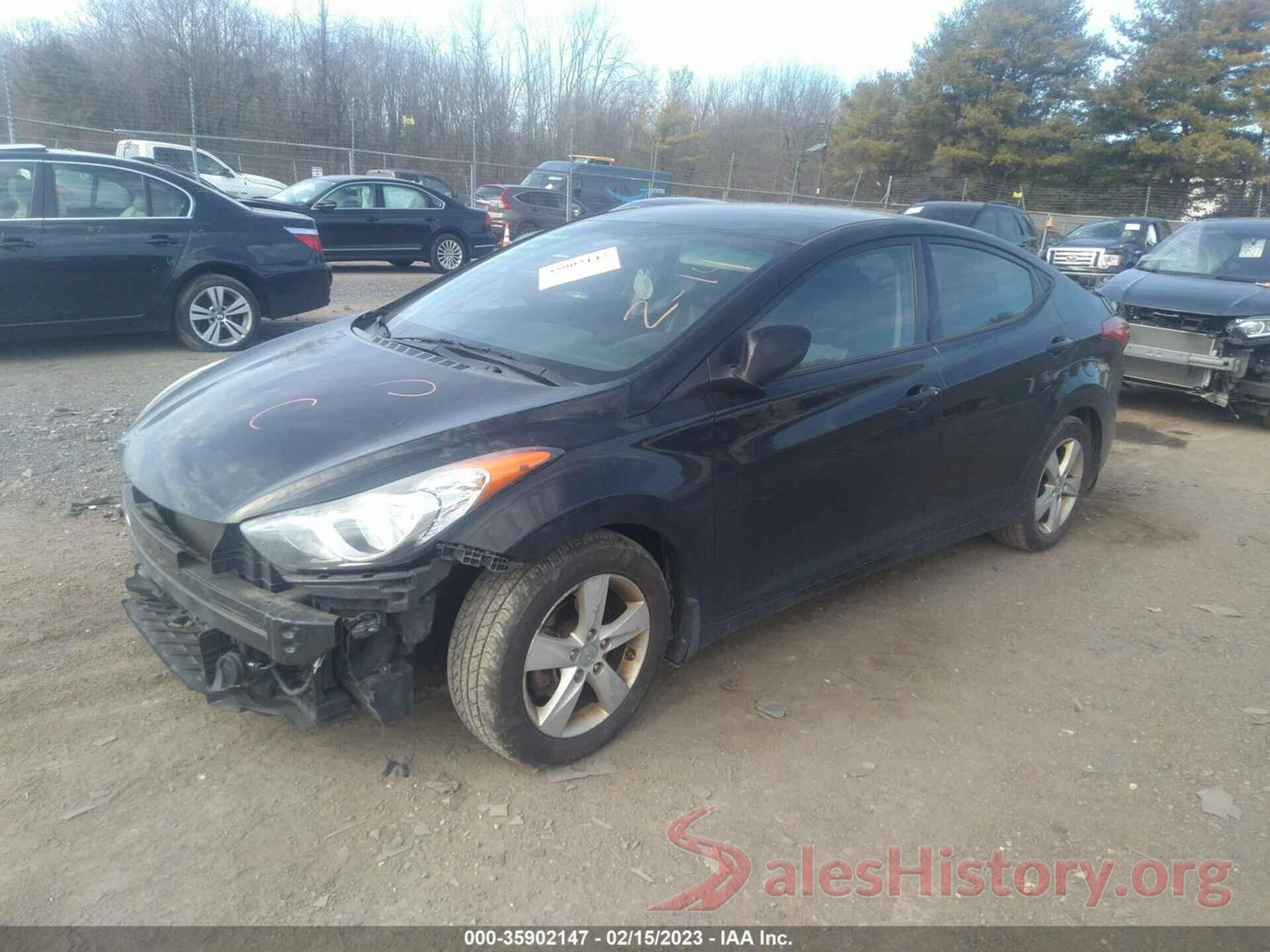 5NPDH4AE3DH276564 2013 HYUNDAI ELANTRA