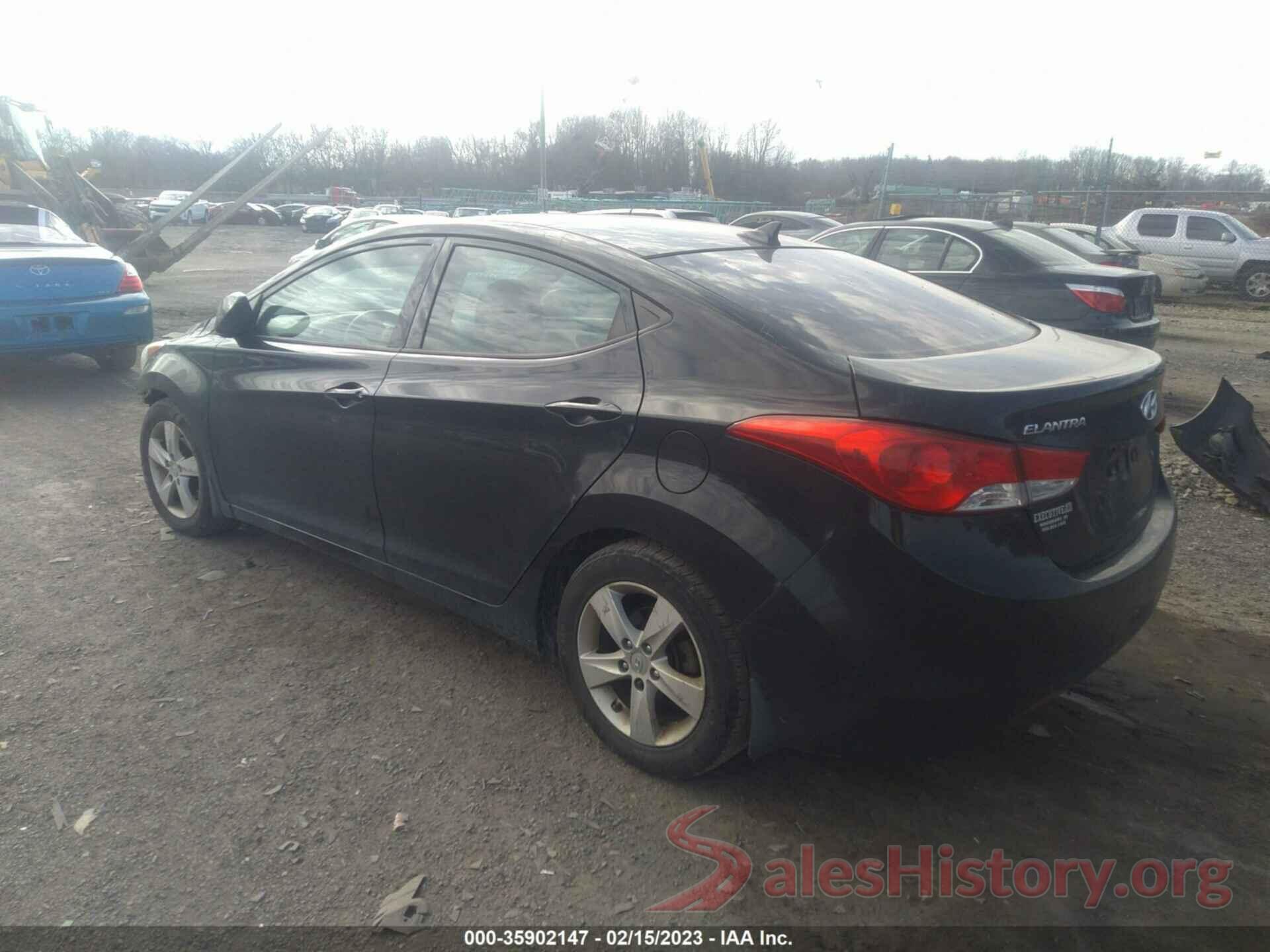 5NPDH4AE3DH276564 2013 HYUNDAI ELANTRA