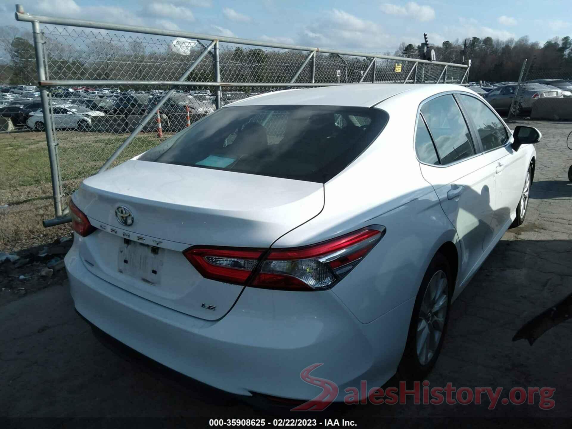 4T1B11HK6JU676086 2018 TOYOTA CAMRY