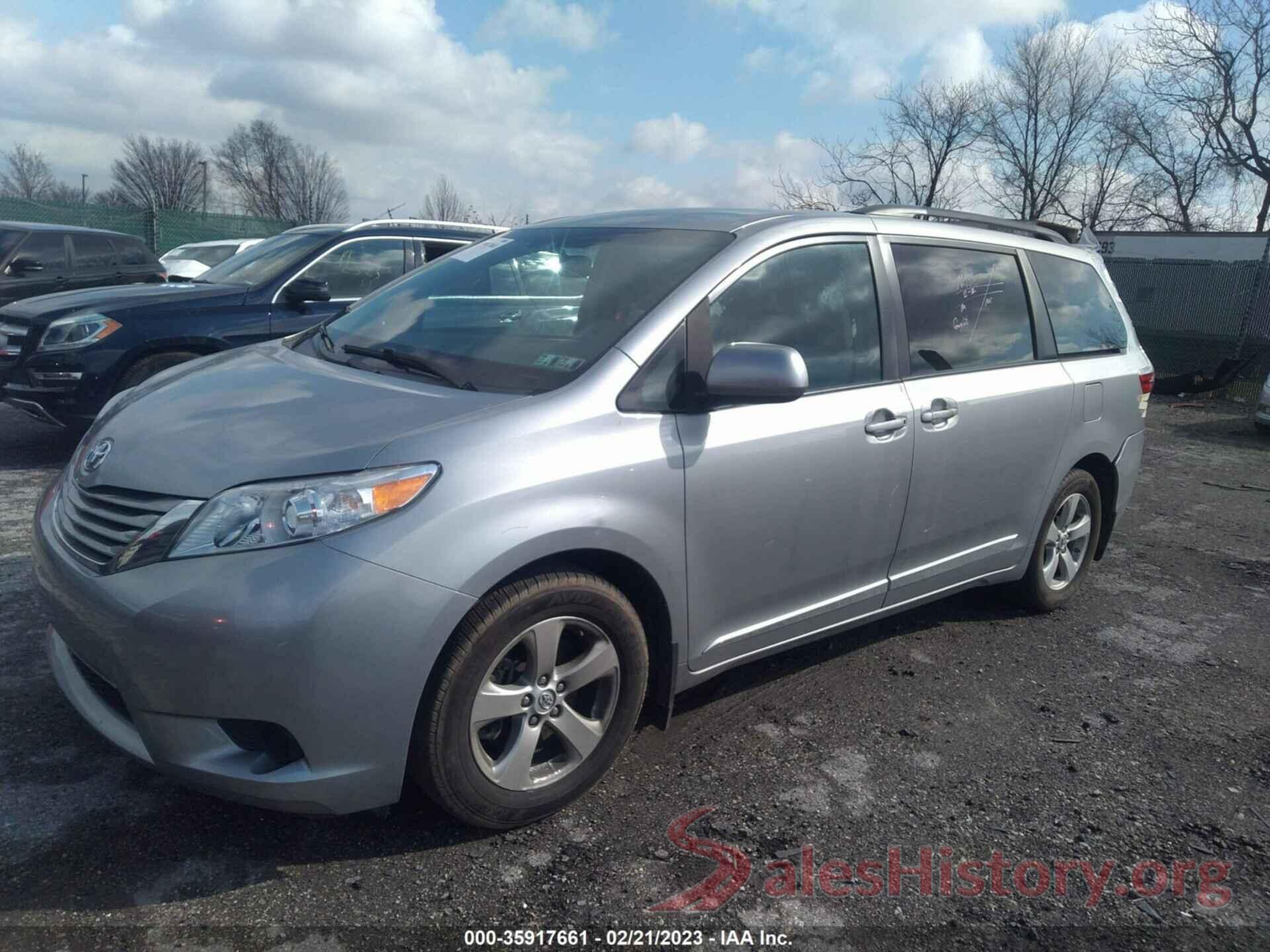 5TDKZ3DC9HS897879 2017 TOYOTA SIENNA