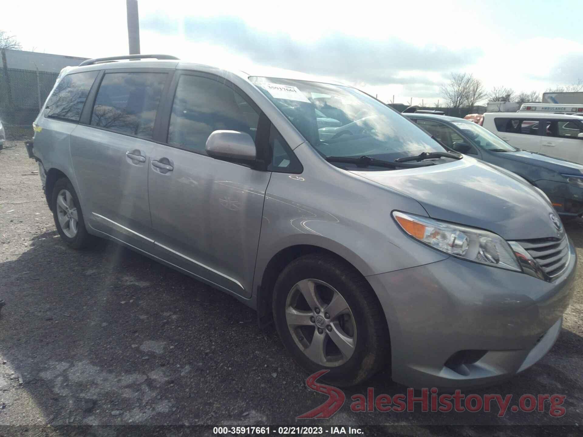 5TDKZ3DC9HS897879 2017 TOYOTA SIENNA