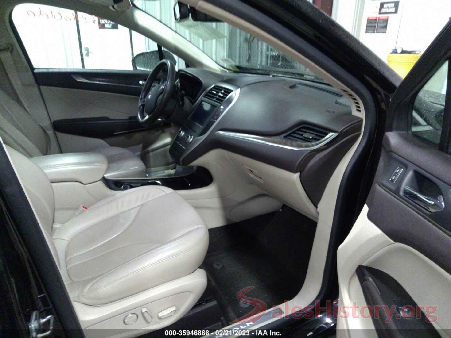 5LMCJ3D92KUL03421 2019 LINCOLN MKC