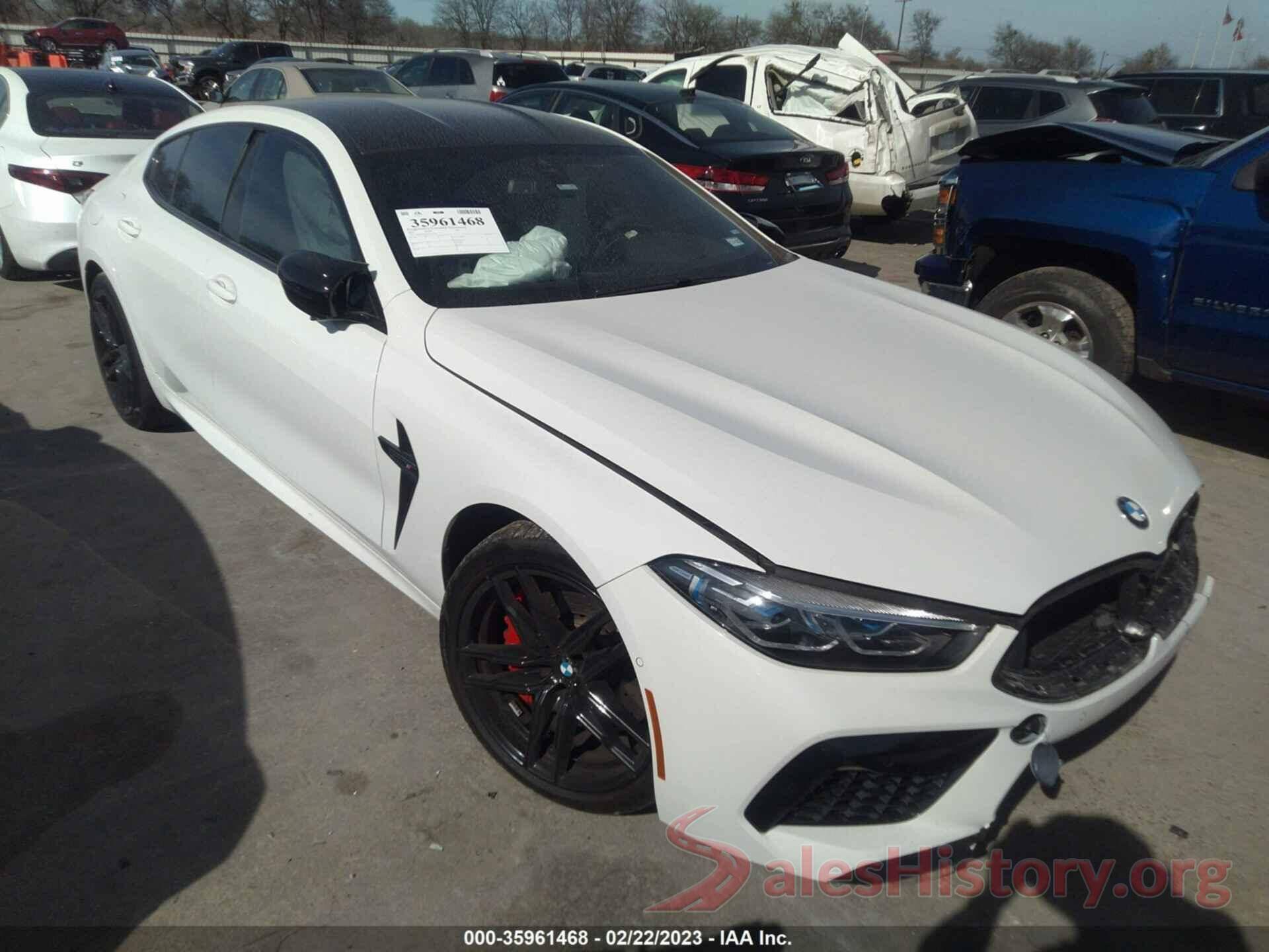 WBSGV0C04NCJ17428 2022 BMW M8