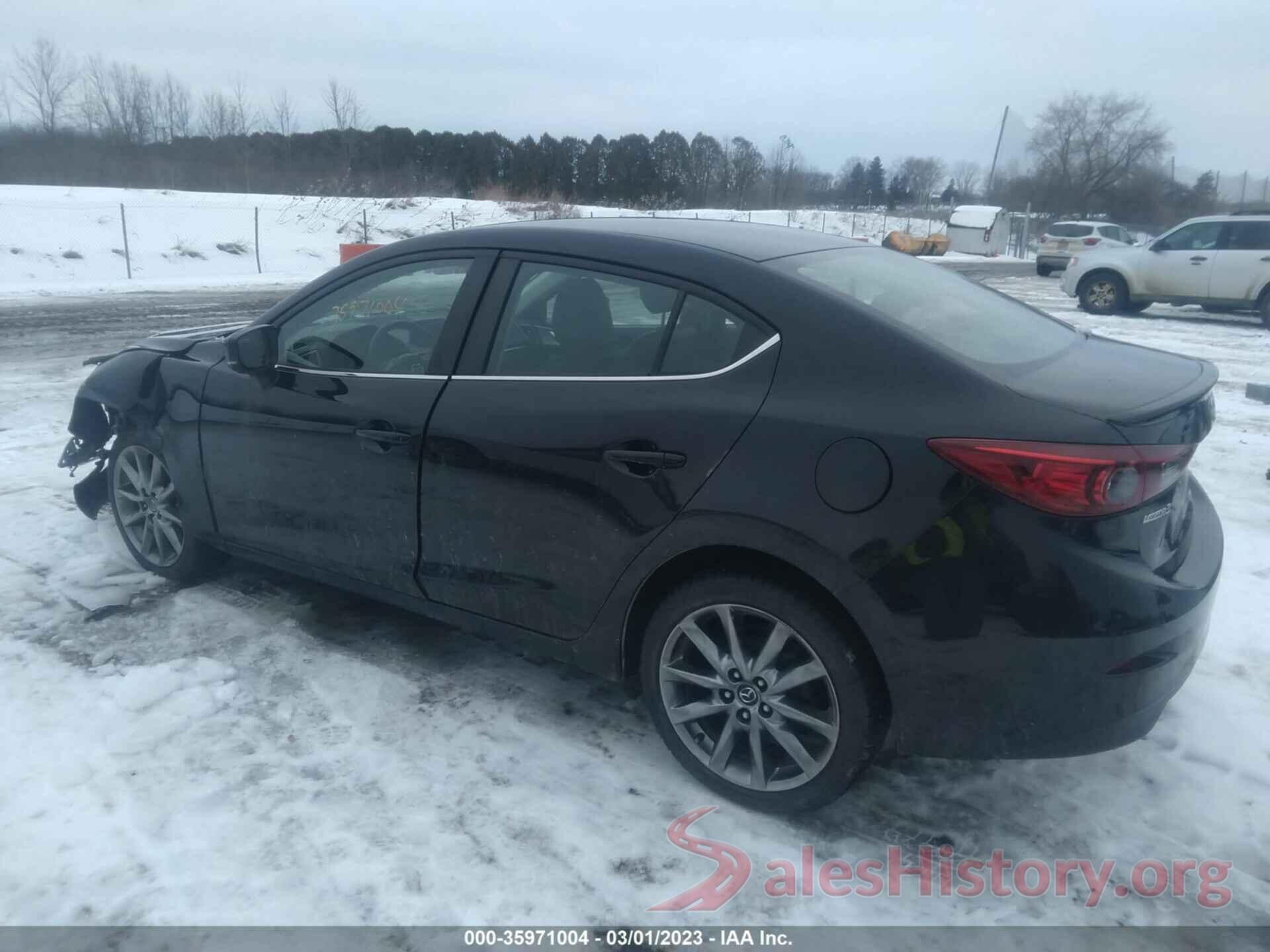 3MZBN1V32JM264674 2018 MAZDA MAZDA3 4-DOOR