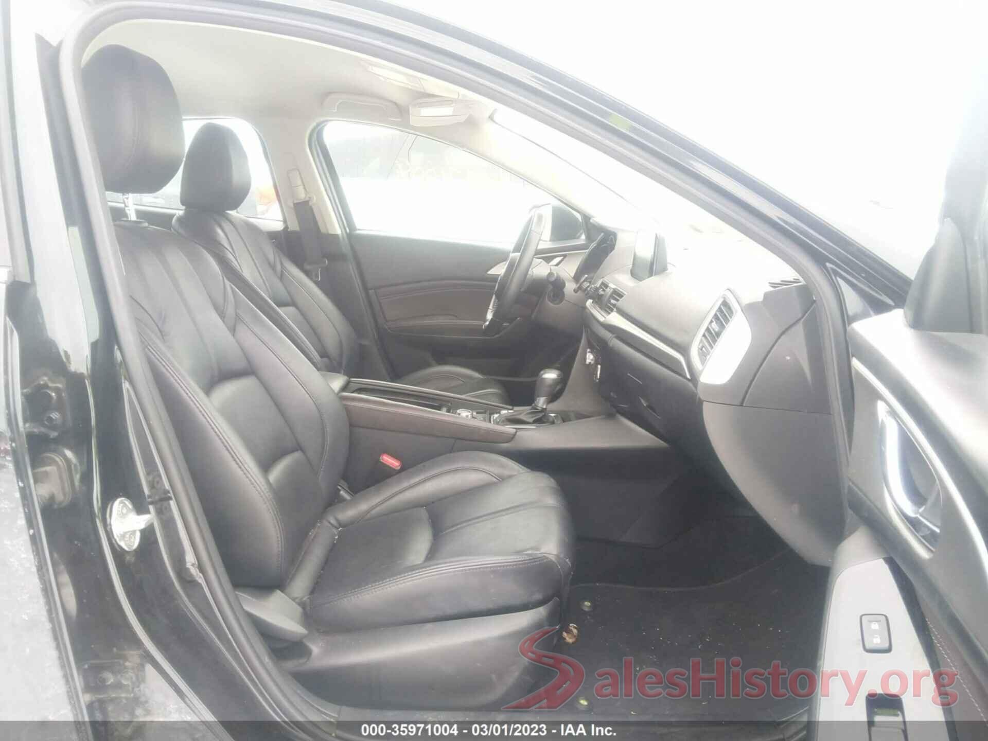 3MZBN1V32JM264674 2018 MAZDA MAZDA3 4-DOOR