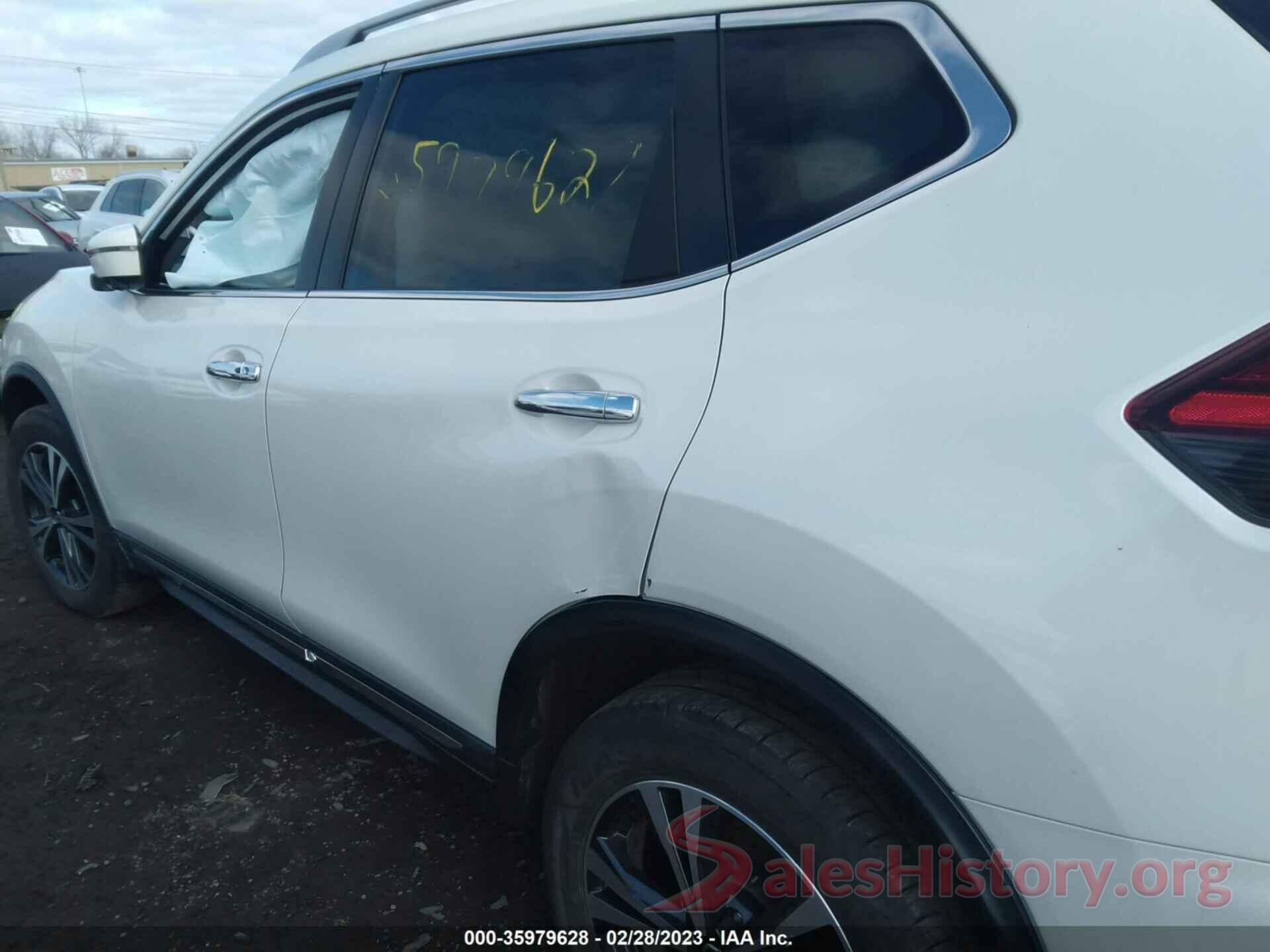 5N1AT2MV9HC745042 2017 NISSAN ROGUE