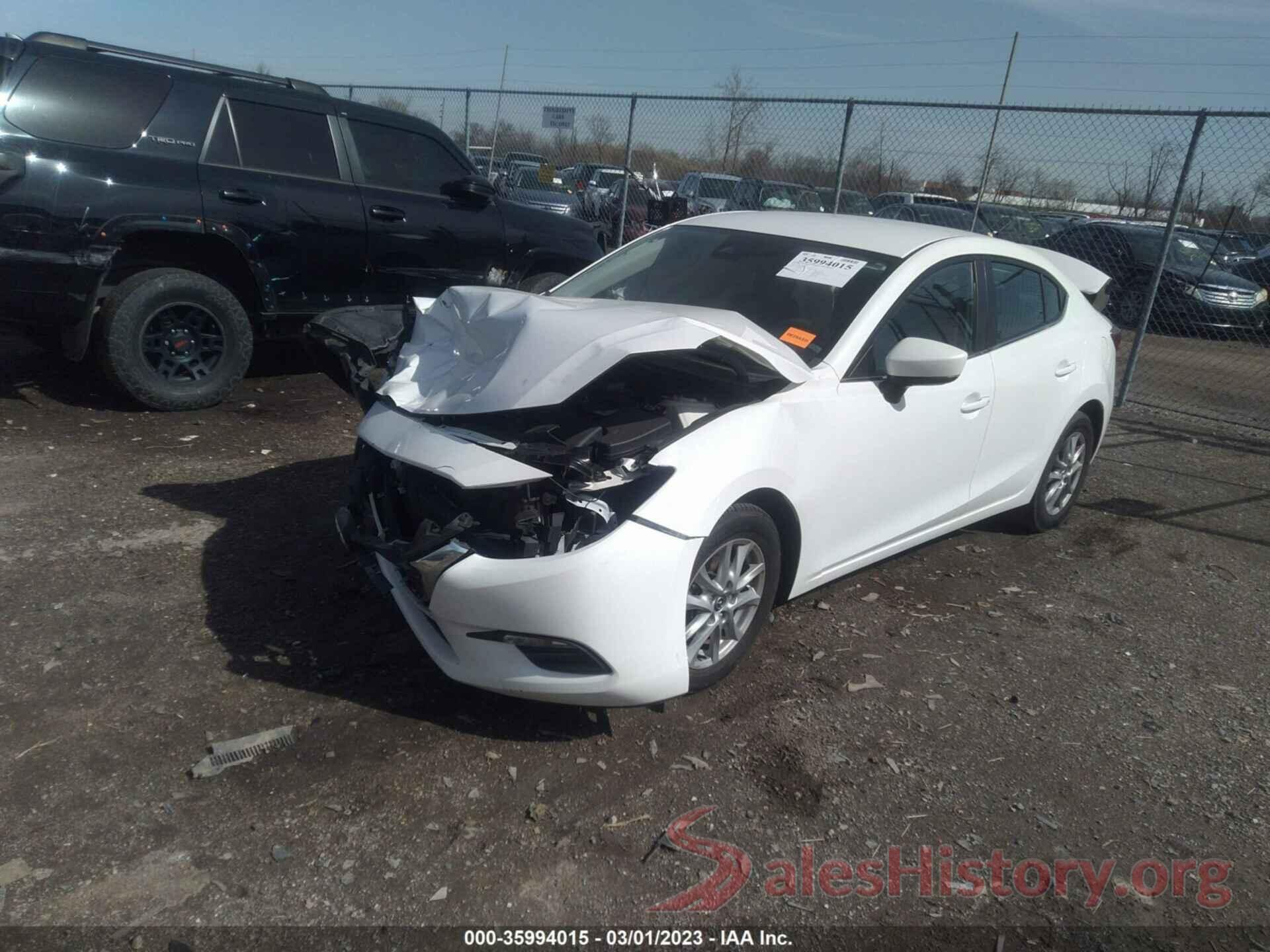 3MZBN1U70JM186402 2018 MAZDA MAZDA3 4-DOOR