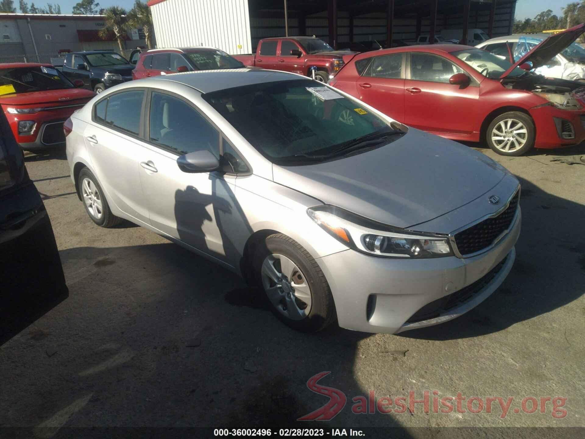 3KPFL4A7XHE143352 2017 KIA FORTE