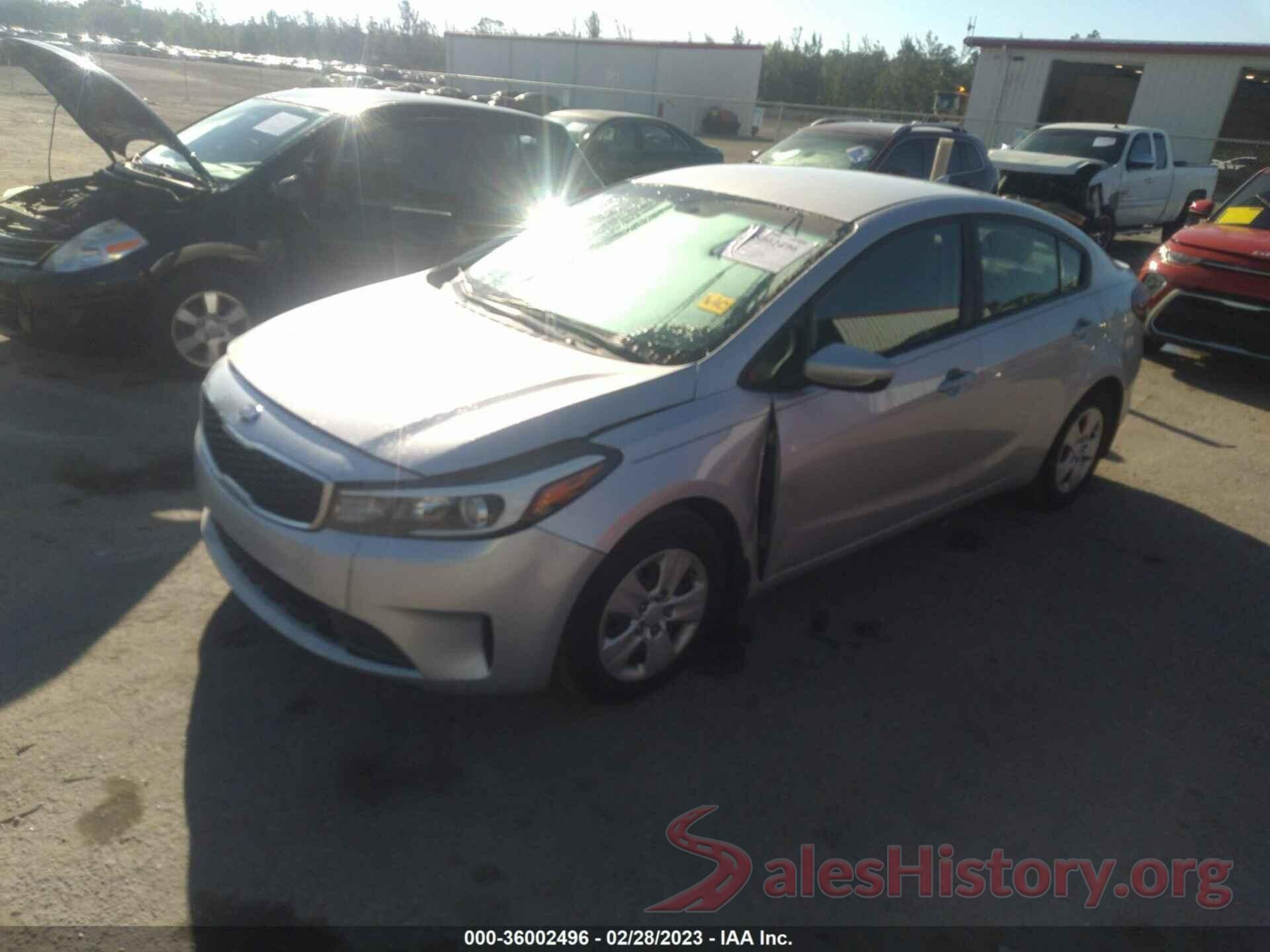 3KPFL4A7XHE143352 2017 KIA FORTE