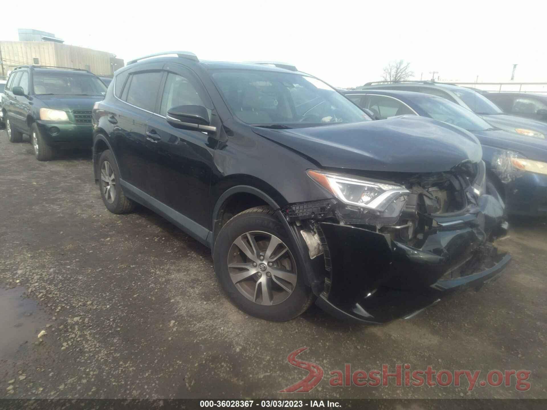 2T3RFREVXHW597597 2017 TOYOTA RAV4