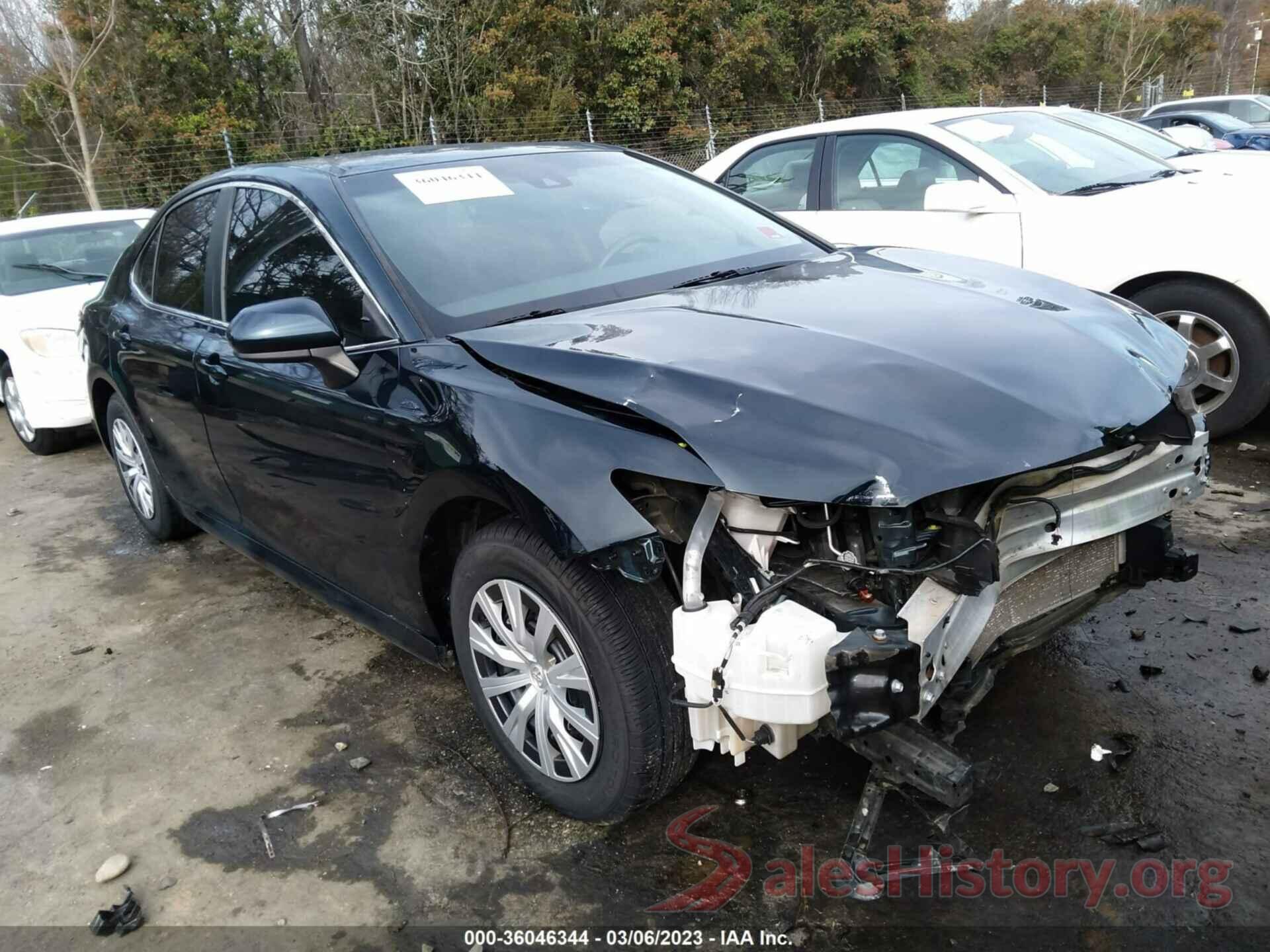 4T1B11HK9JU604525 2018 TOYOTA CAMRY