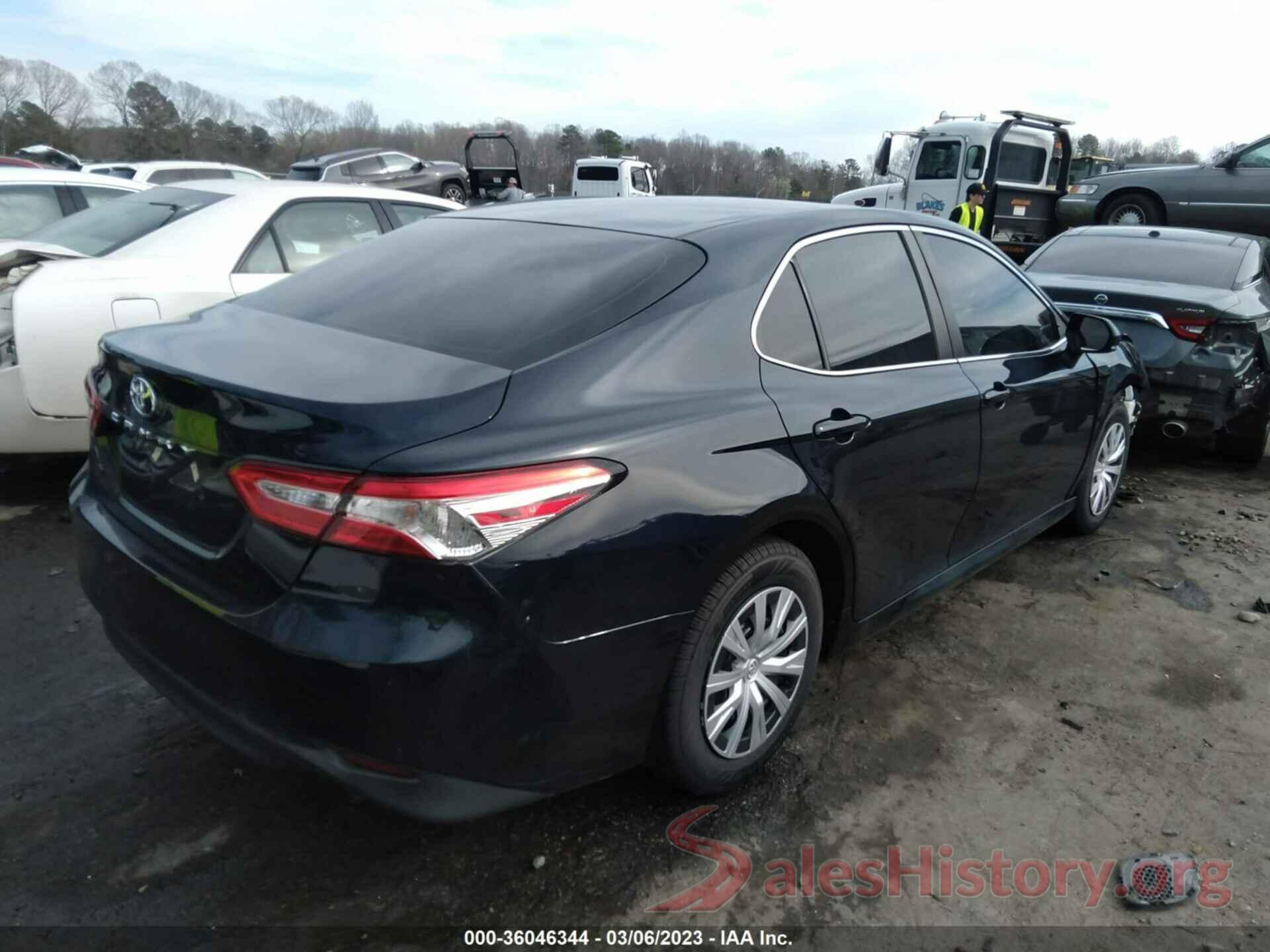 4T1B11HK9JU604525 2018 TOYOTA CAMRY