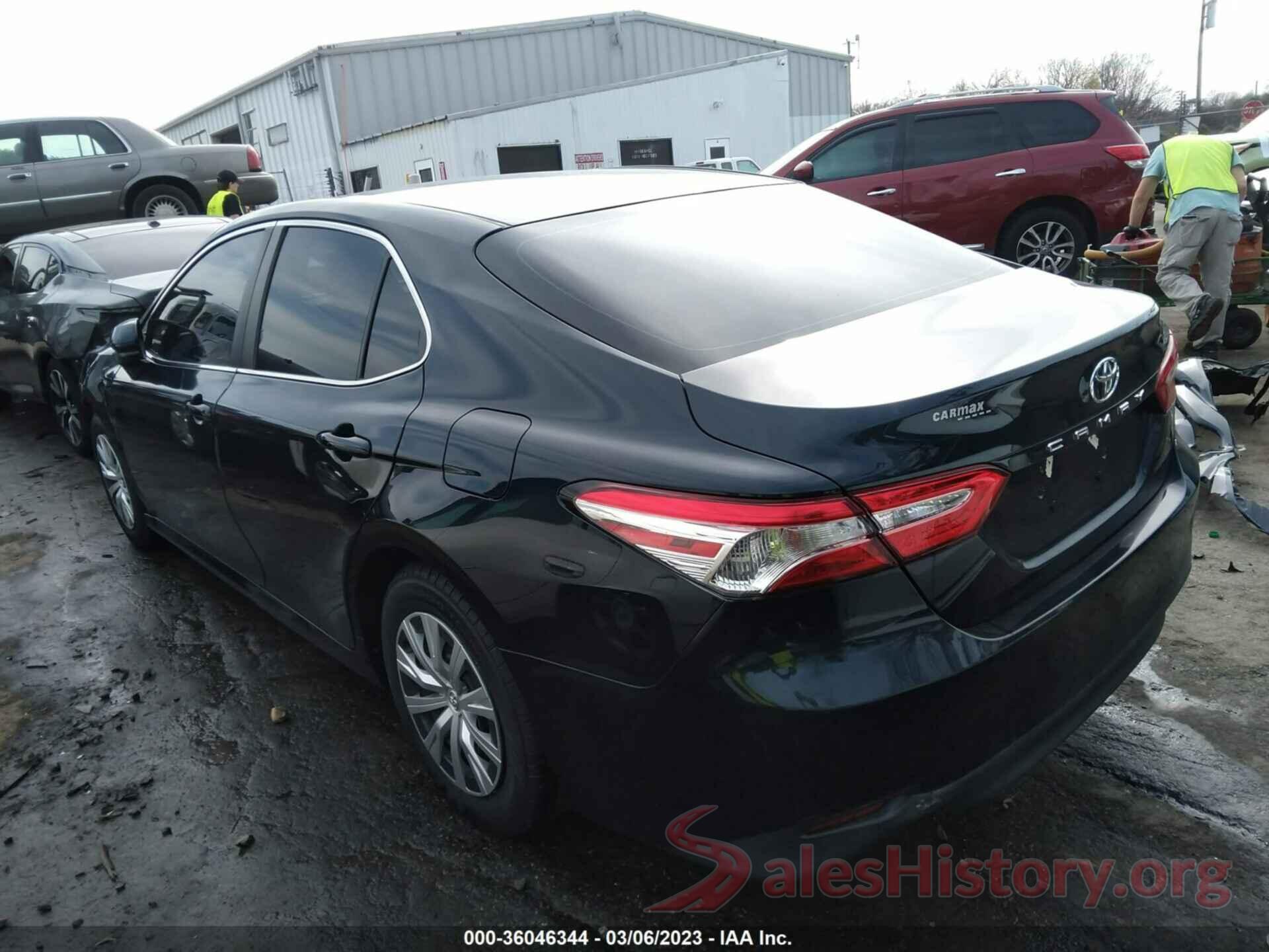 4T1B11HK9JU604525 2018 TOYOTA CAMRY