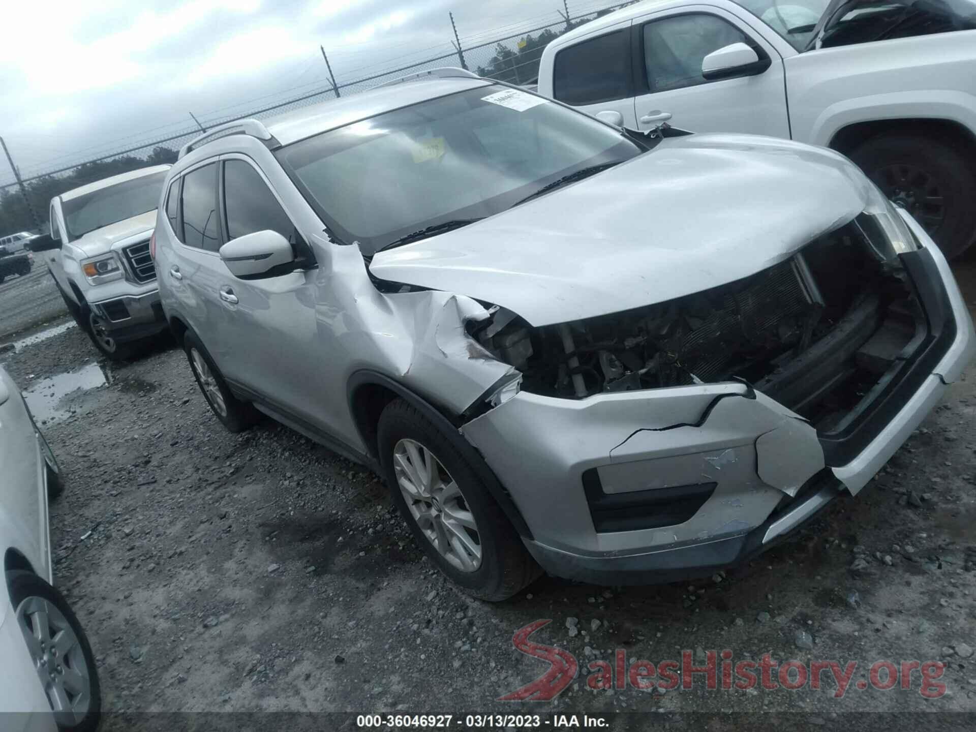 KNMAT2MT0HP561166 2017 NISSAN ROGUE