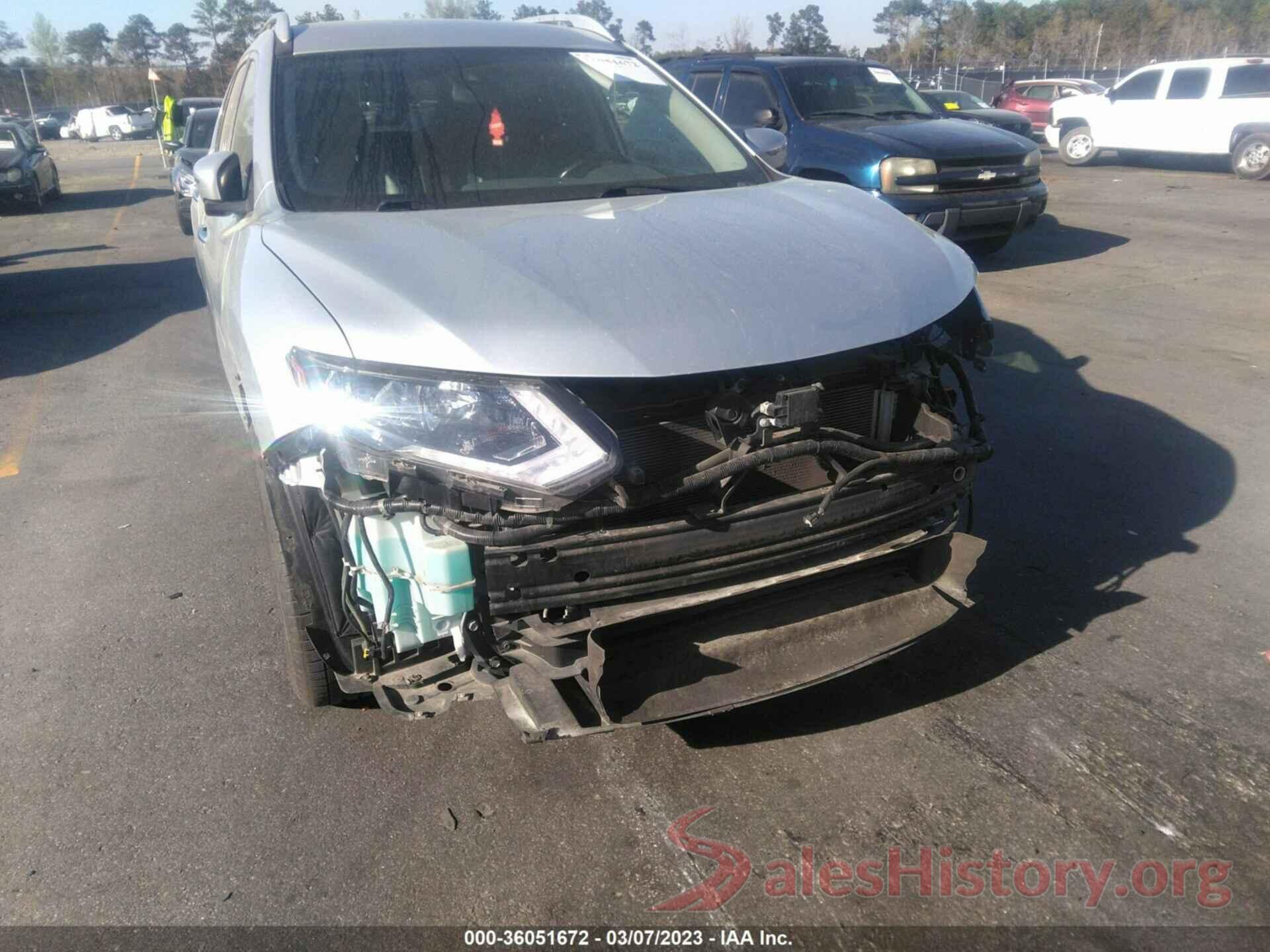 JN8AT2MT2JW457584 2018 NISSAN ROGUE