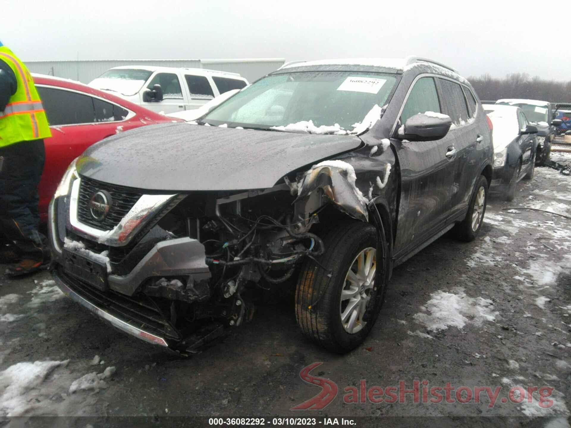 KNMAT2MV0JP577052 2018 NISSAN ROGUE