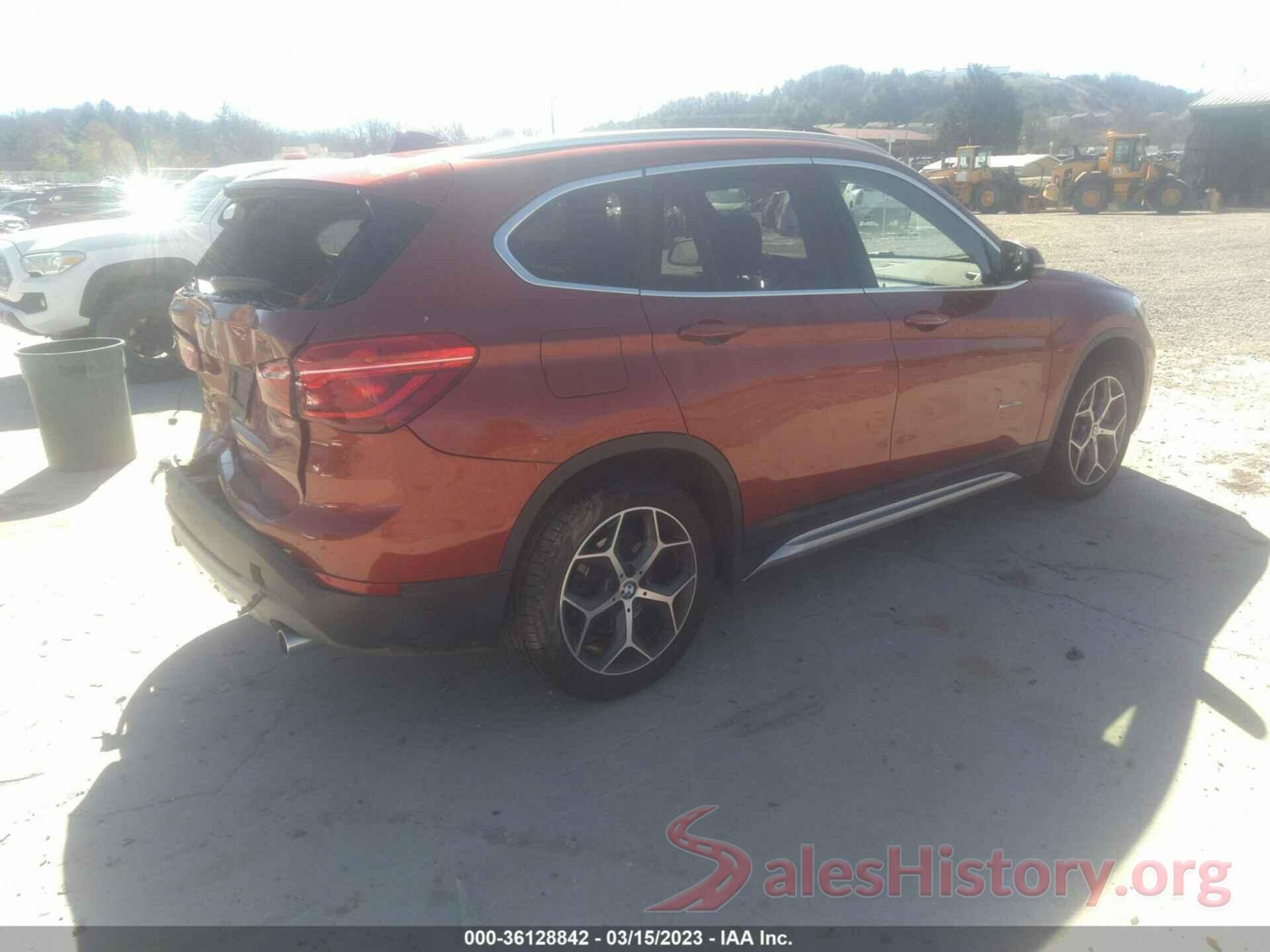 WBXHT3C32J5K27201 2018 BMW X1