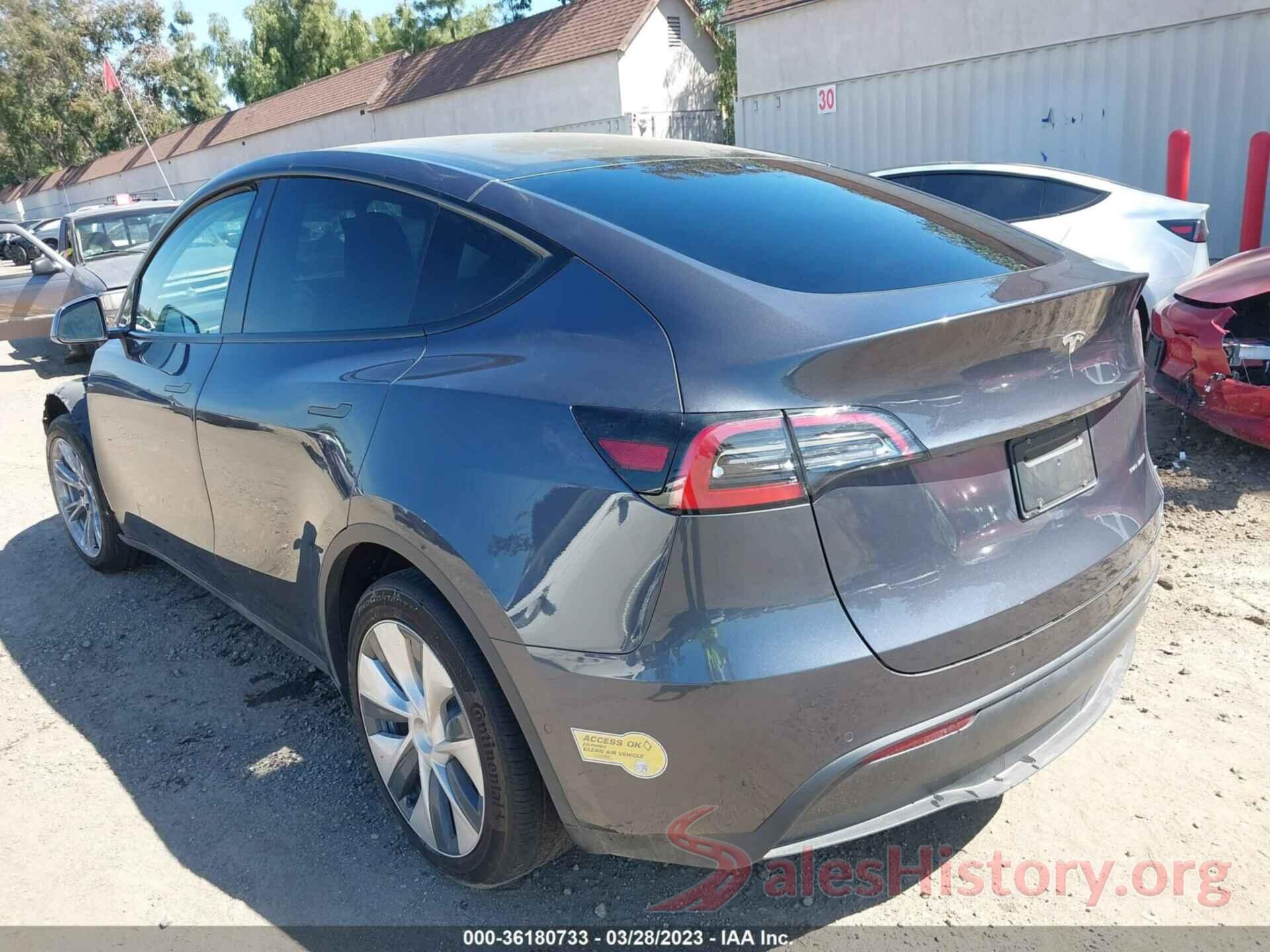 5YJYGDEE3MF299792 2021 TESLA MODEL Y