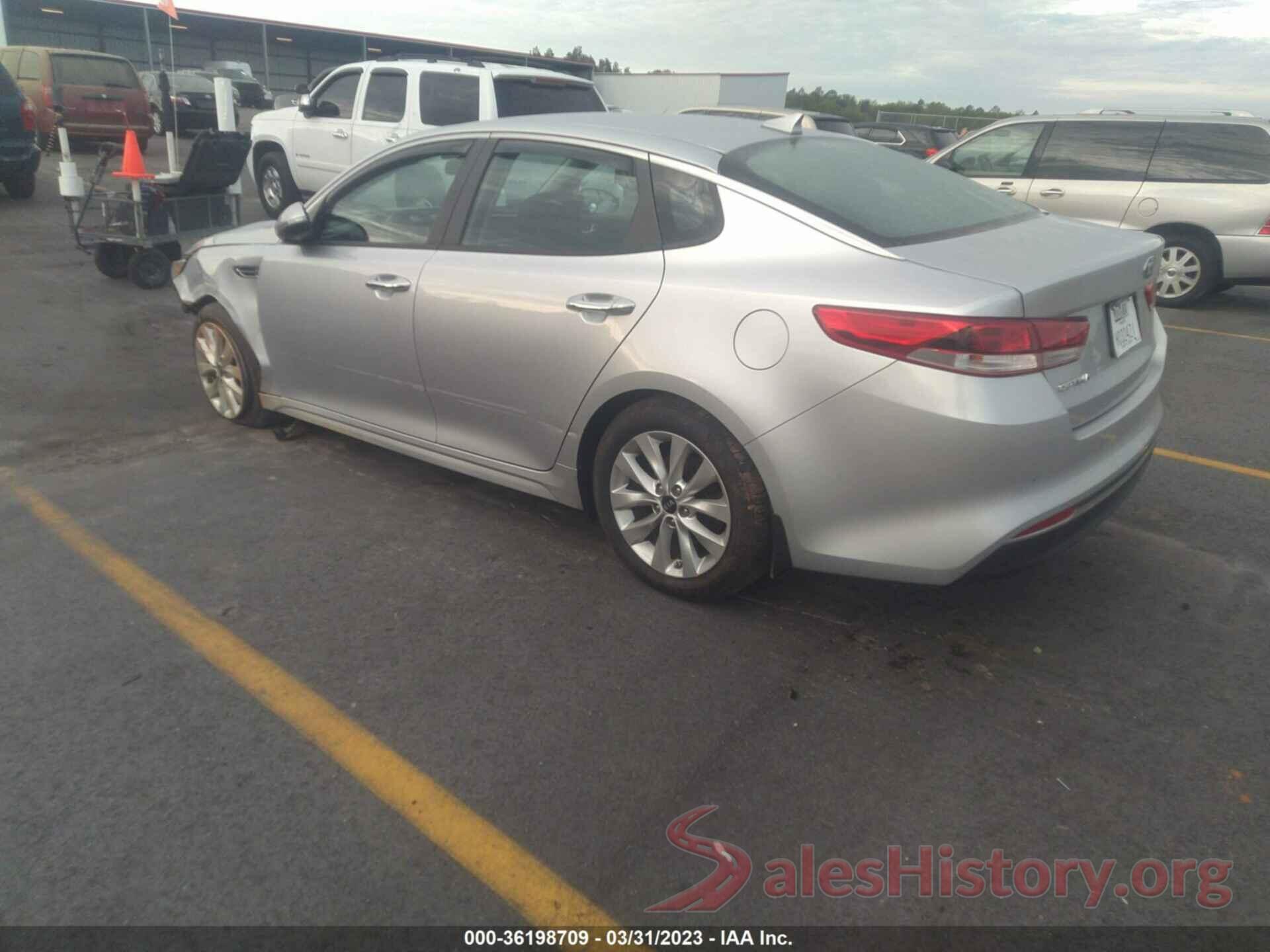 5XXGT4L32JG252559 2018 KIA OPTIMA