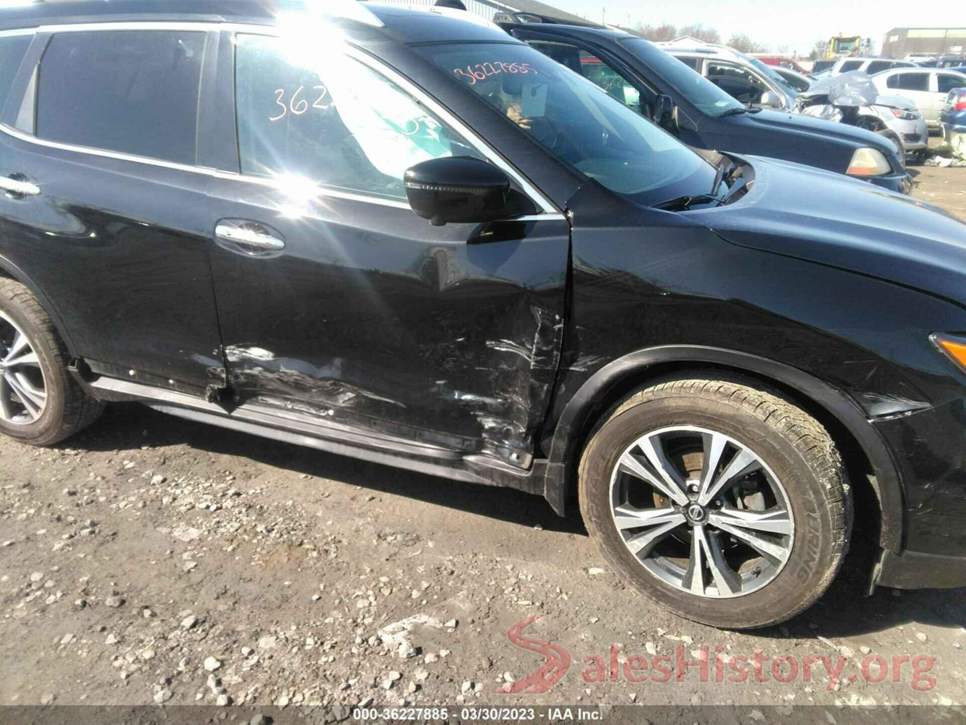 5N1AT2MV9JC825429 2018 NISSAN ROGUE