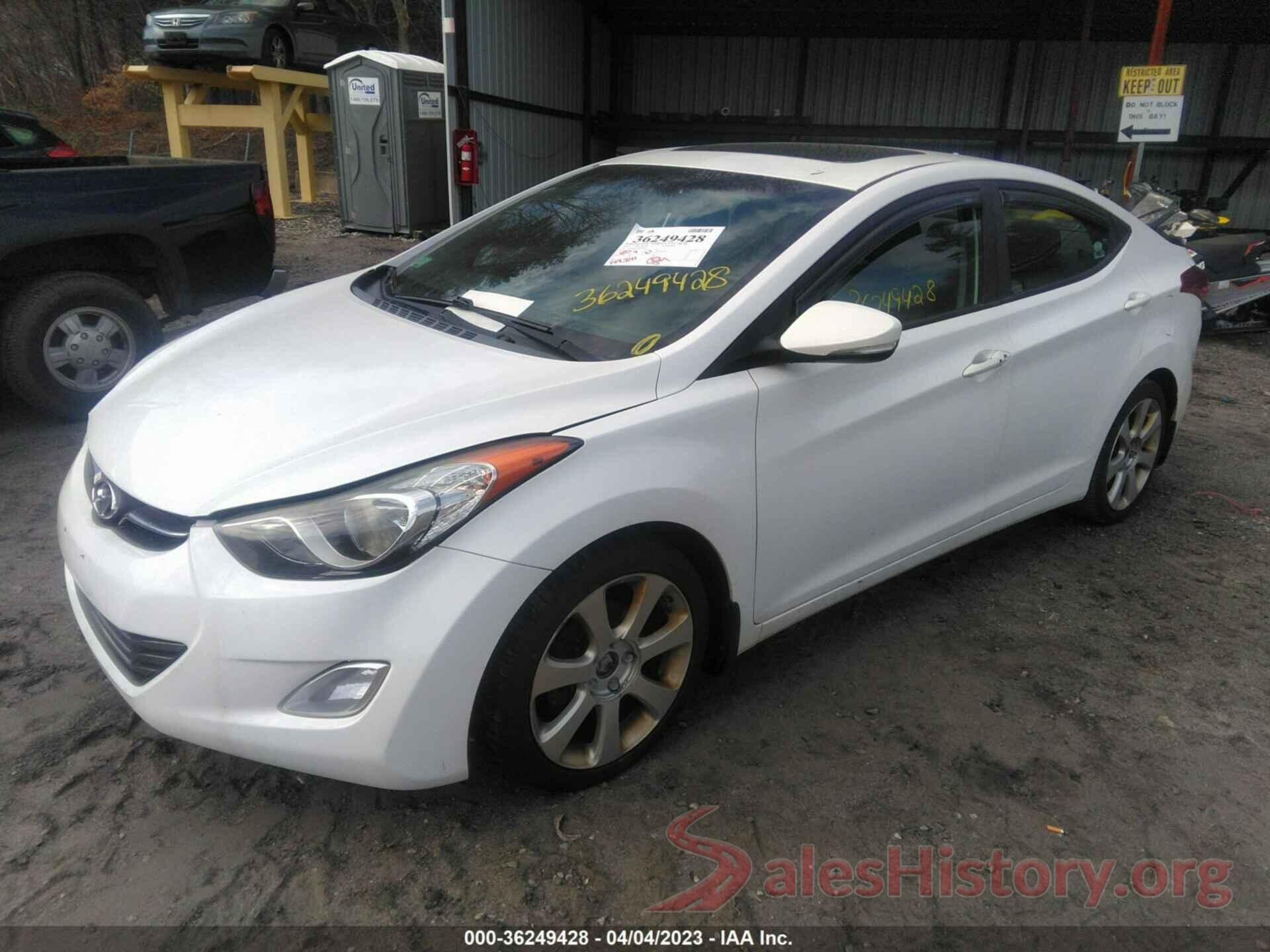 5NPDH4AE4DH404021 2013 HYUNDAI ELANTRA