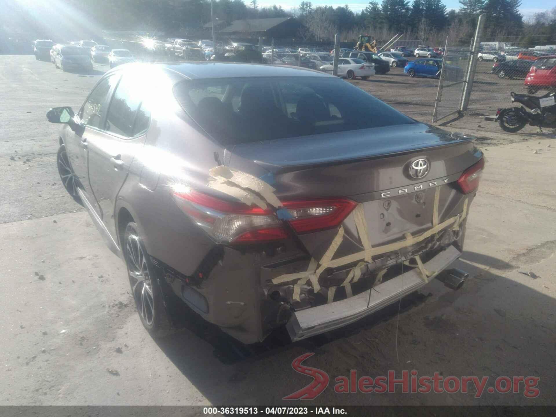 4T1B11HK0JU120355 2018 TOYOTA CAMRY