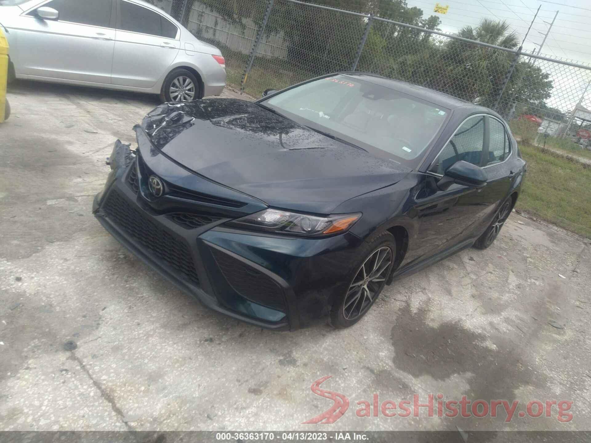 4T1G11AKXMU525546 2021 TOYOTA CAMRY