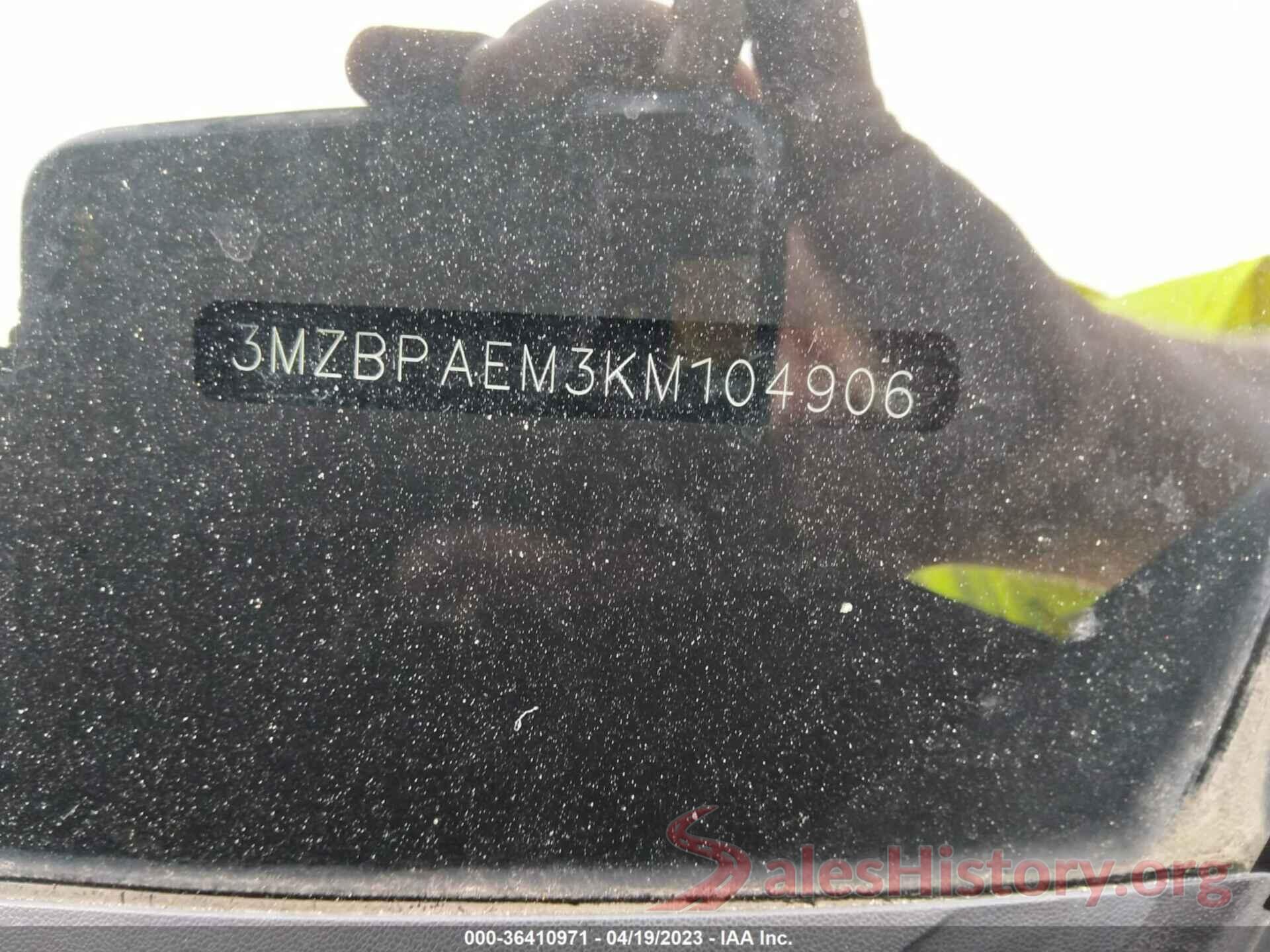 3MZBPAEM3KM104906 2019 MAZDA MAZDA3 SEDAN