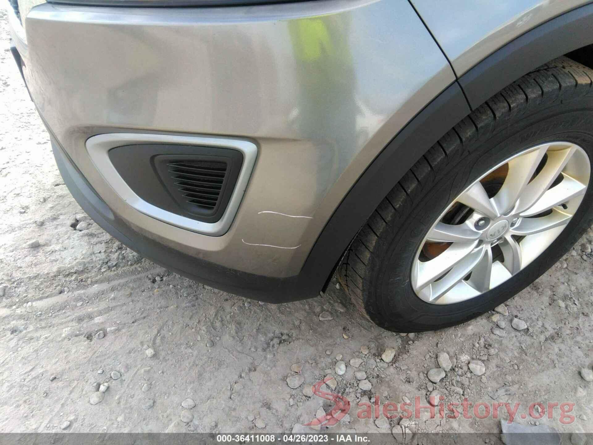 5XYPGDA35HG289120 2017 KIA SORENTO