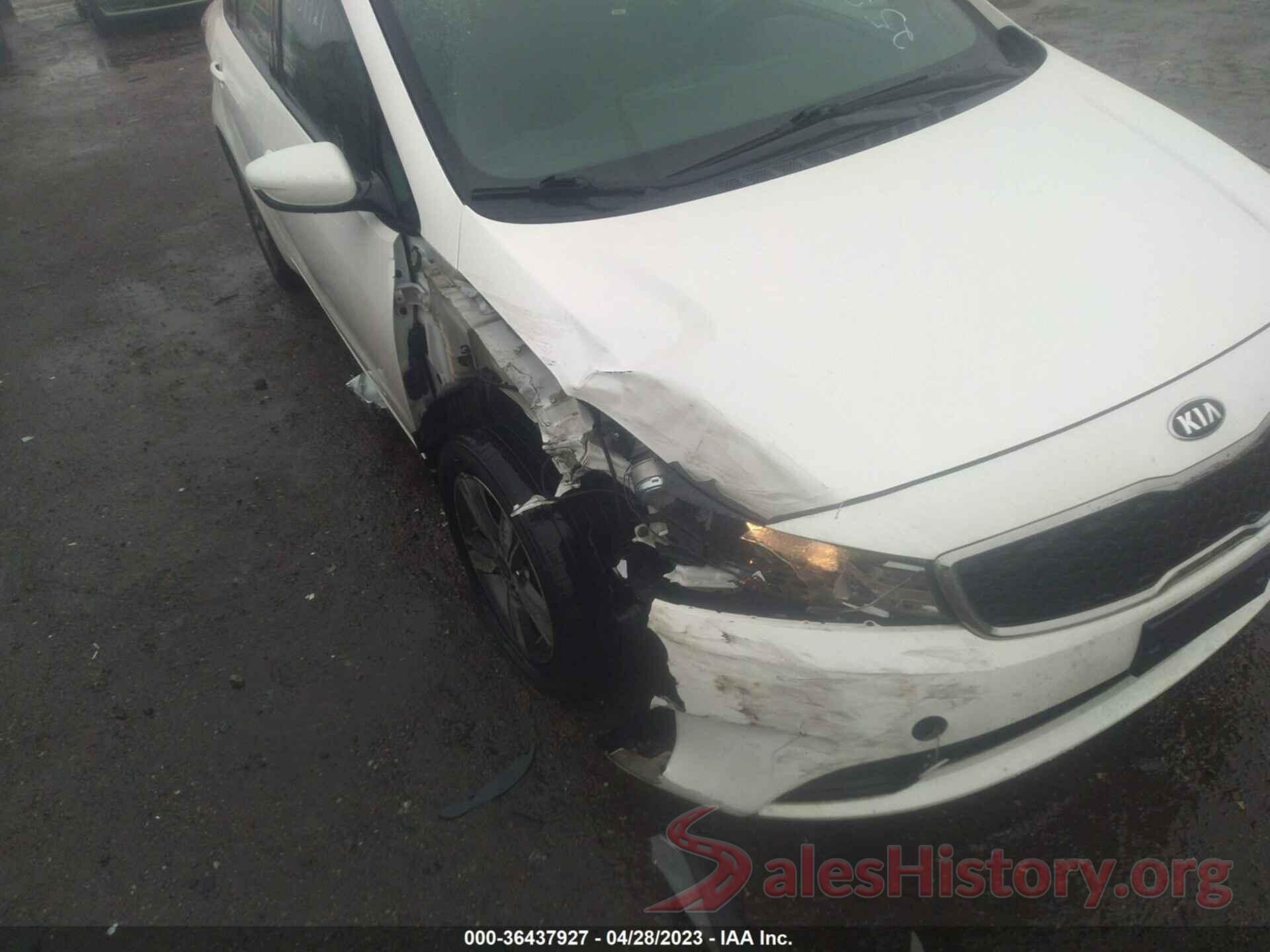 3KPFL4A7XJE257213 2018 KIA FORTE