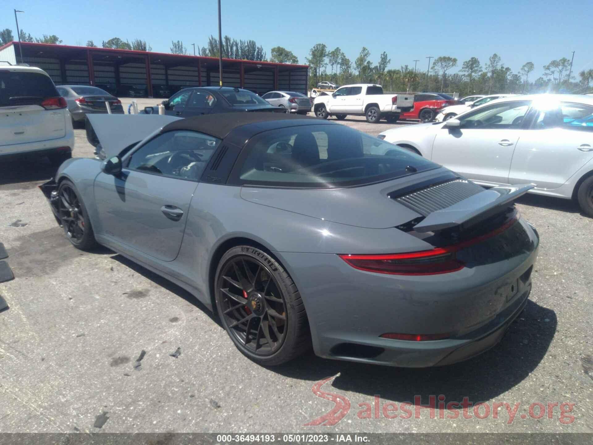 WP0BB2A92JS134395 2018 PORSCHE 911