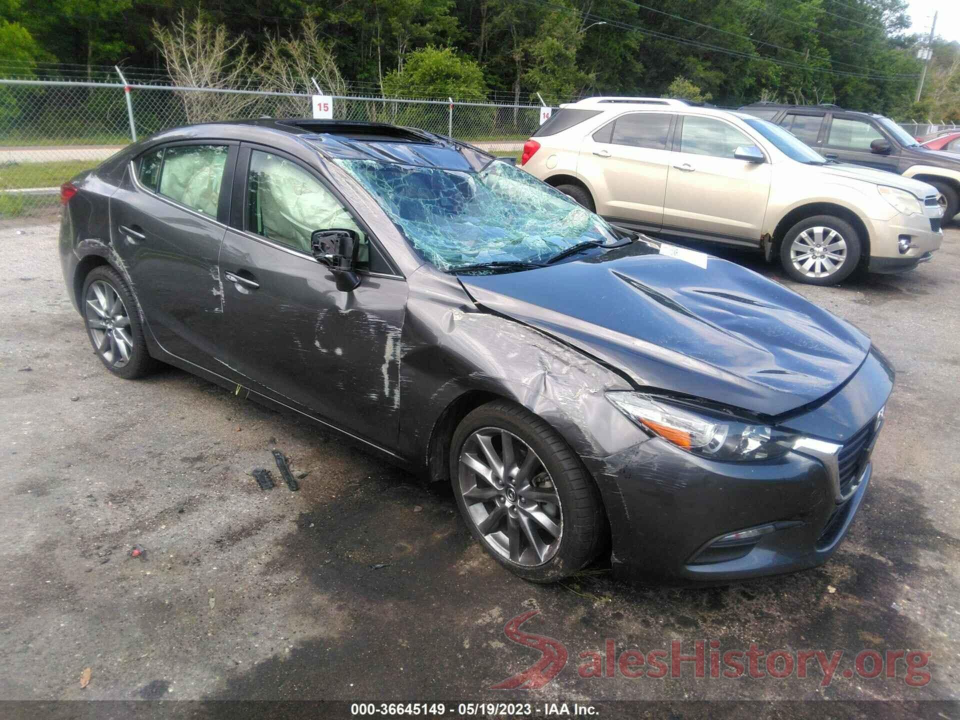 3MZBN1V30JM263801 2018 MAZDA MAZDA3 4-DOOR