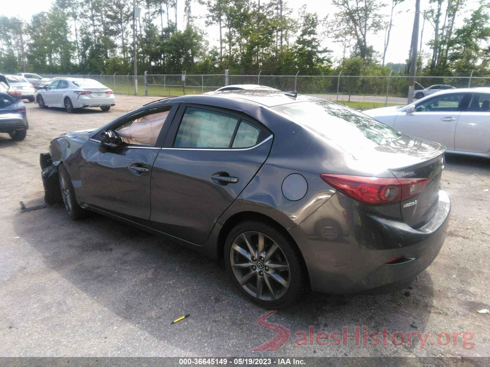 3MZBN1V30JM263801 2018 MAZDA MAZDA3 4-DOOR