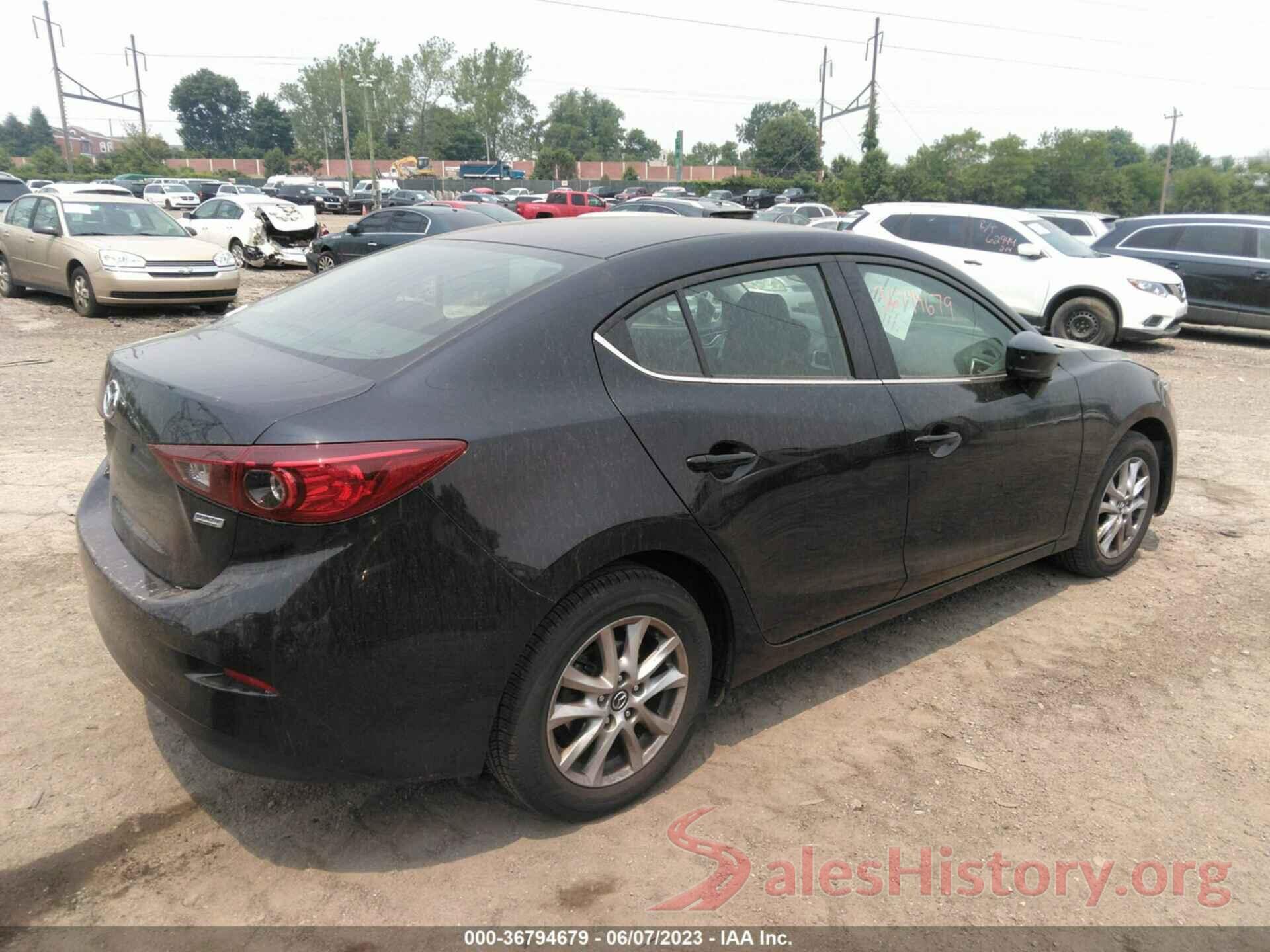 3MZBN1U72JM165907 2018 MAZDA MAZDA3 4-DOOR