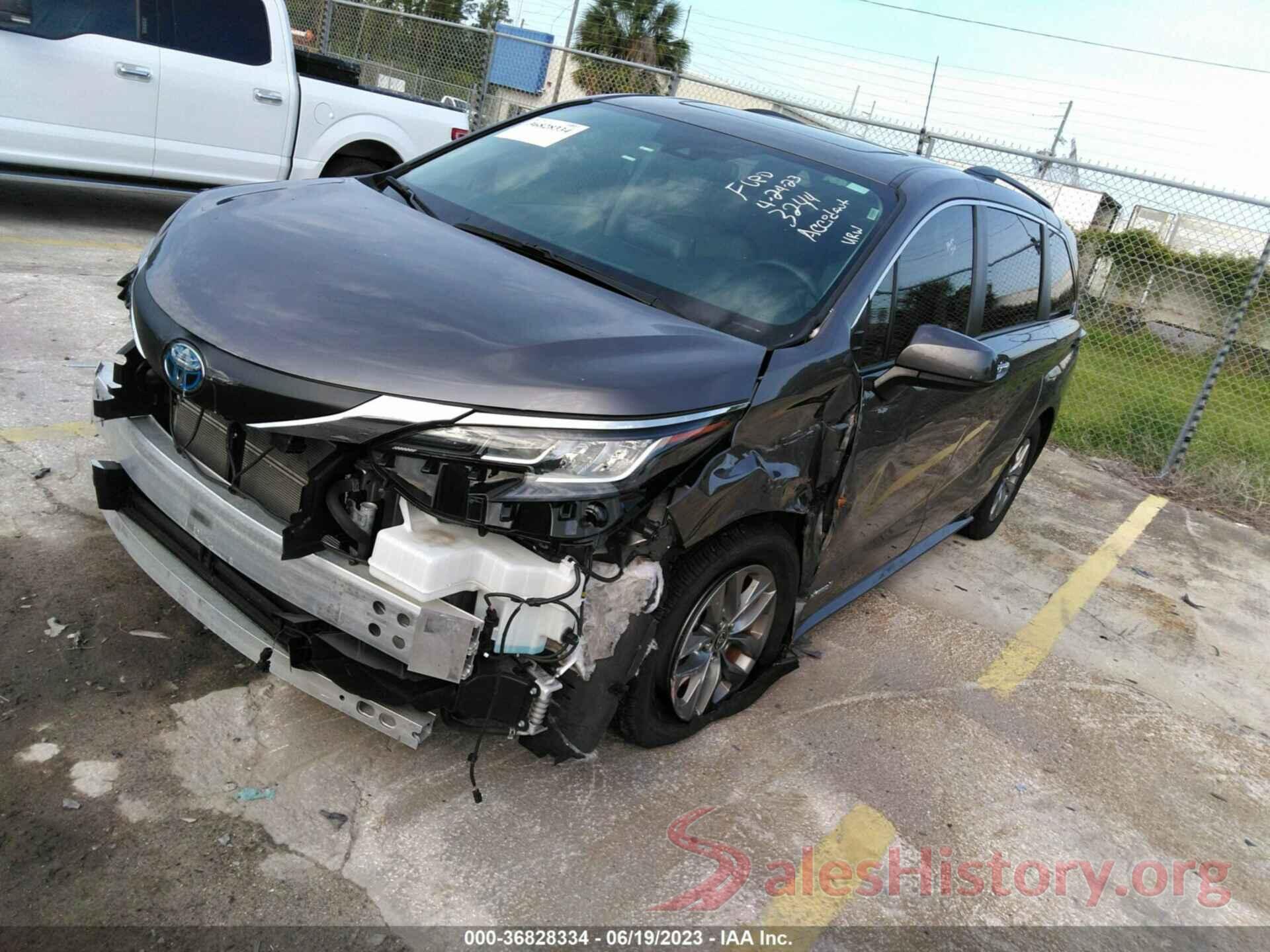 5TDYRKEC3MS073244 2021 TOYOTA SIENNA