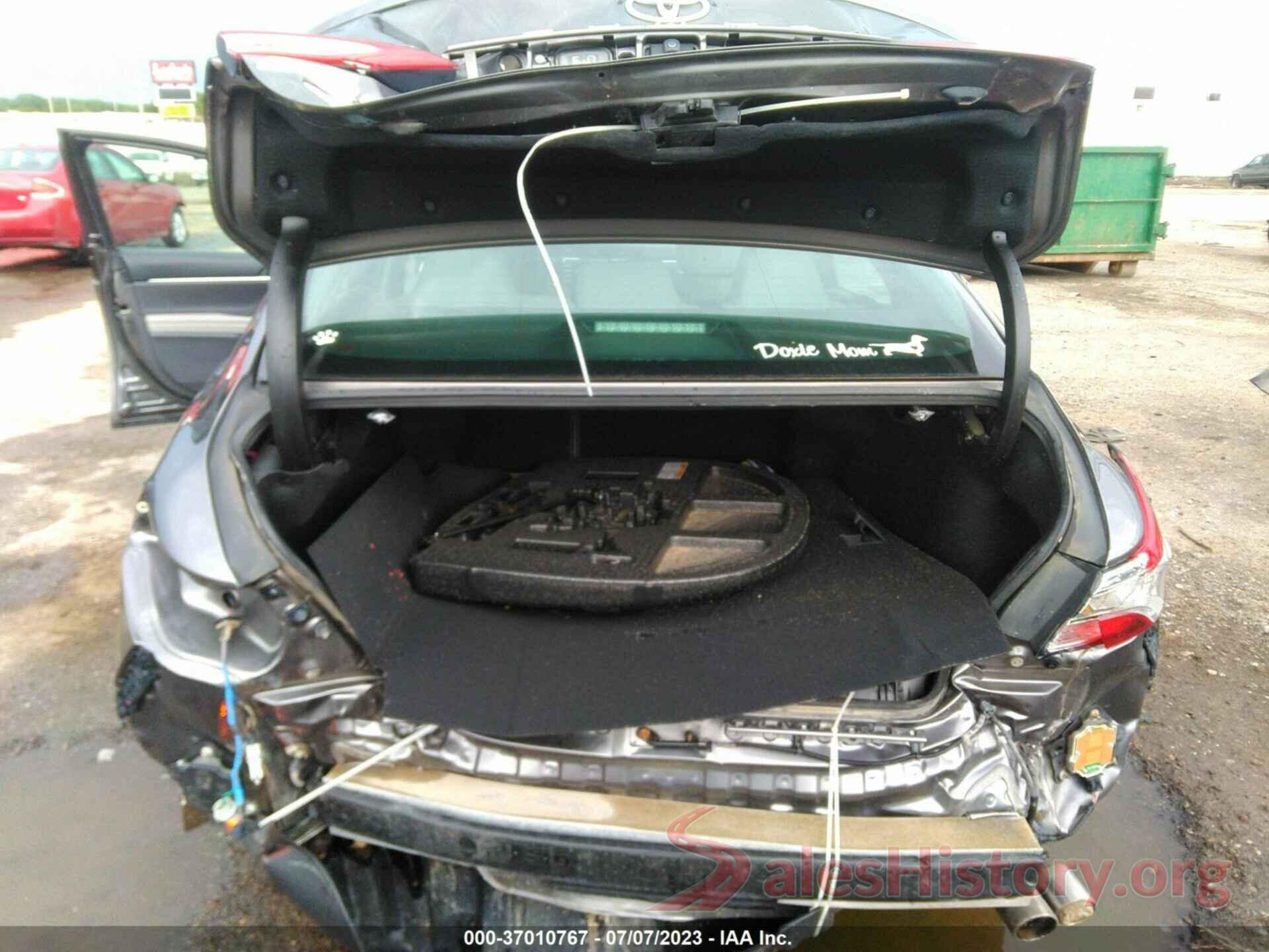 4T1B11HK5JU550205 2018 TOYOTA CAMRY