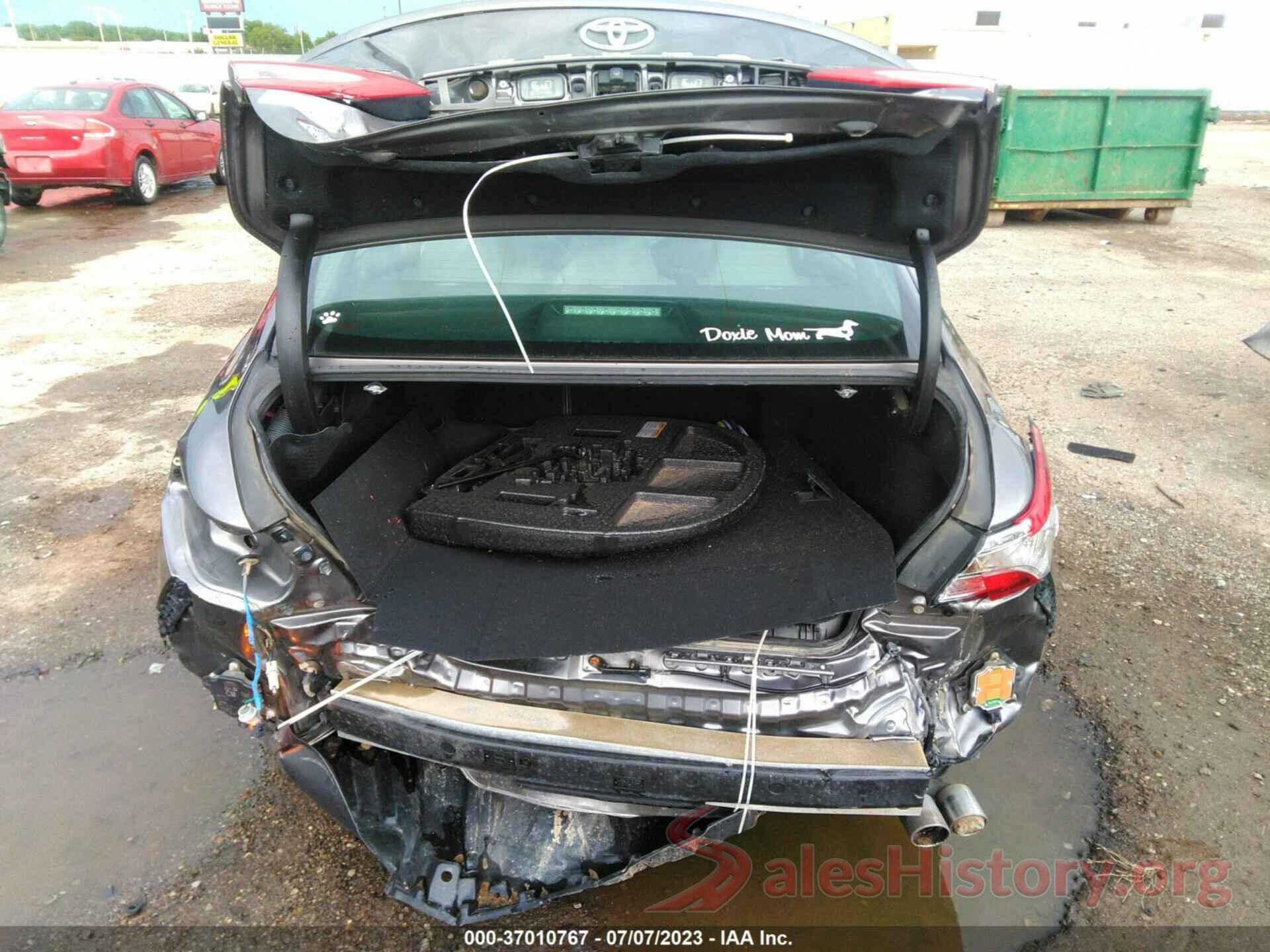 4T1B11HK5JU550205 2018 TOYOTA CAMRY