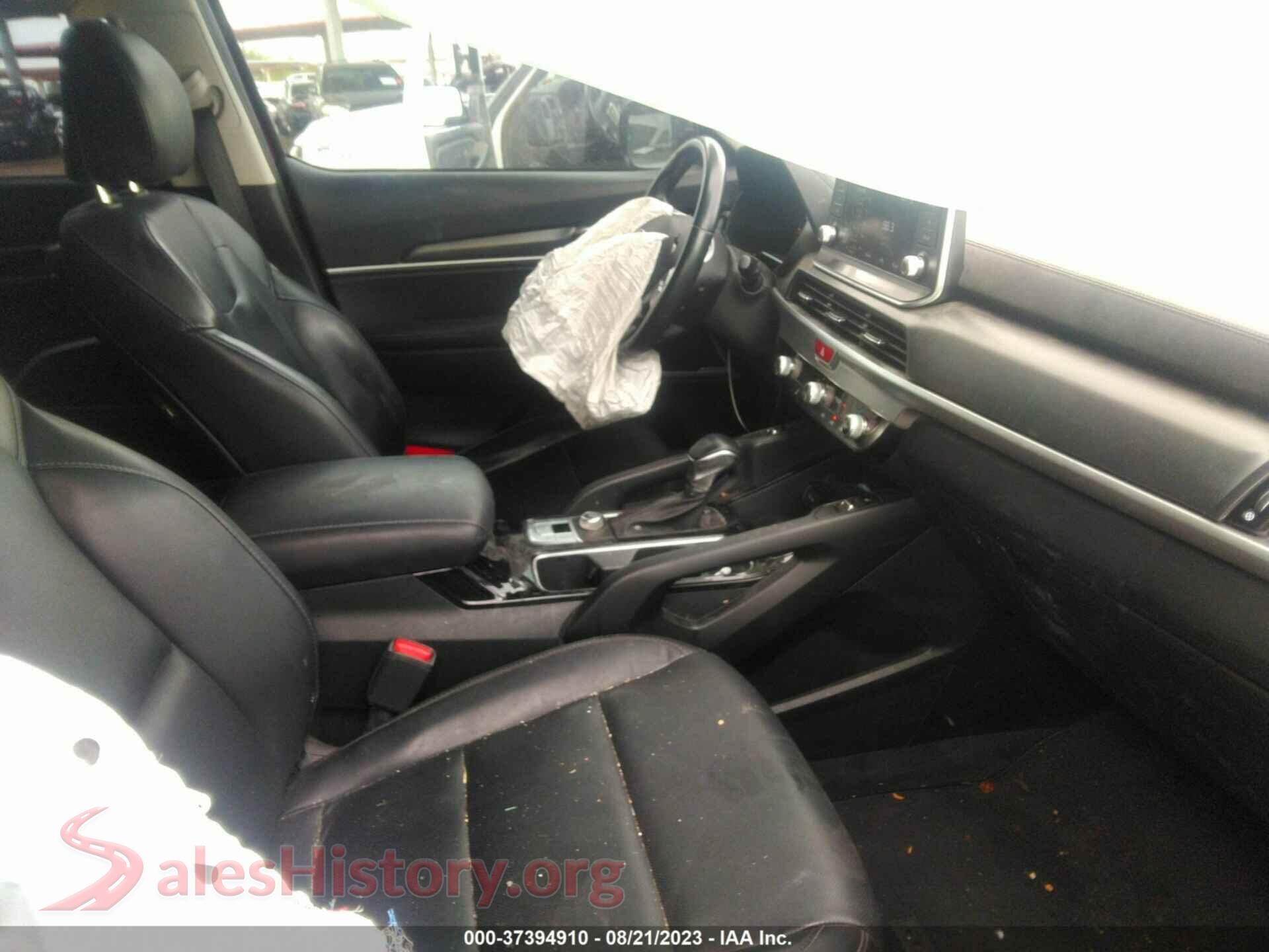 2020 KIA TELLURIDE VIN 5XYP64HC3LG028943, rear view