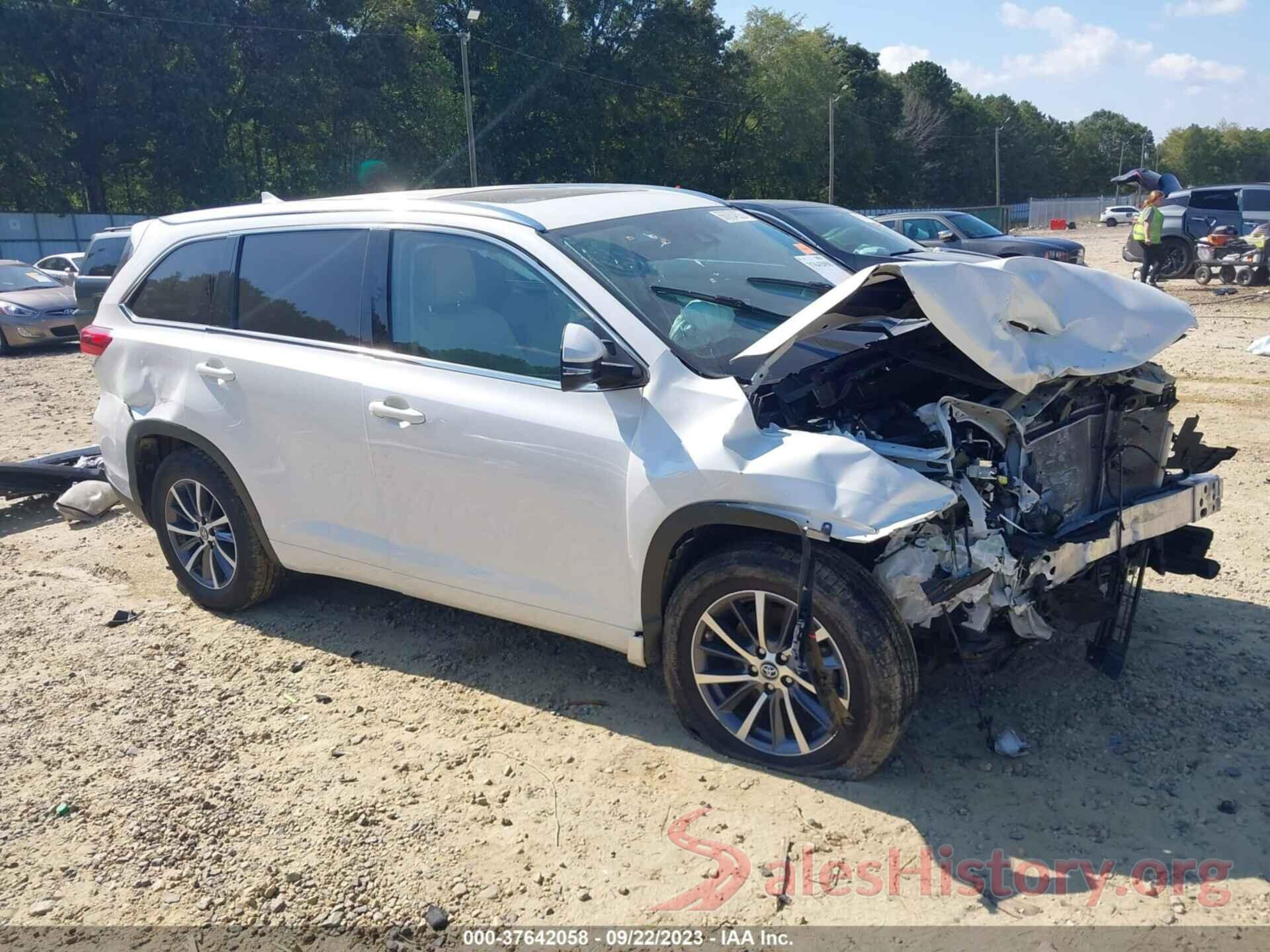 5TDKZRFH1JS536390 2018 TOYOTA HIGHLANDER