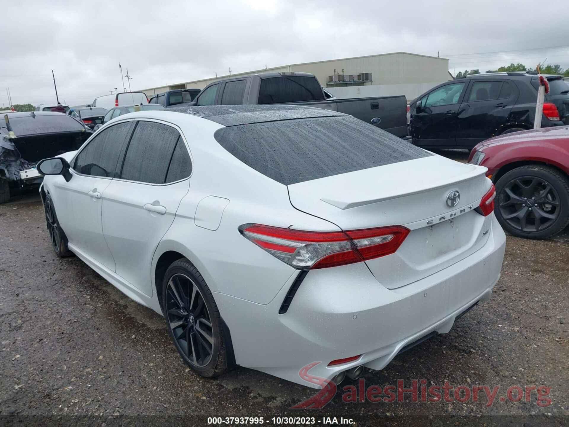 4T1B61HK5JU642271 2018 TOYOTA CAMRY