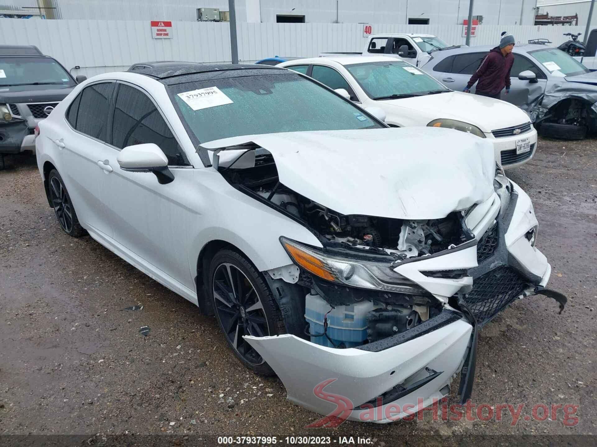 4T1B61HK5JU642271 2018 TOYOTA CAMRY