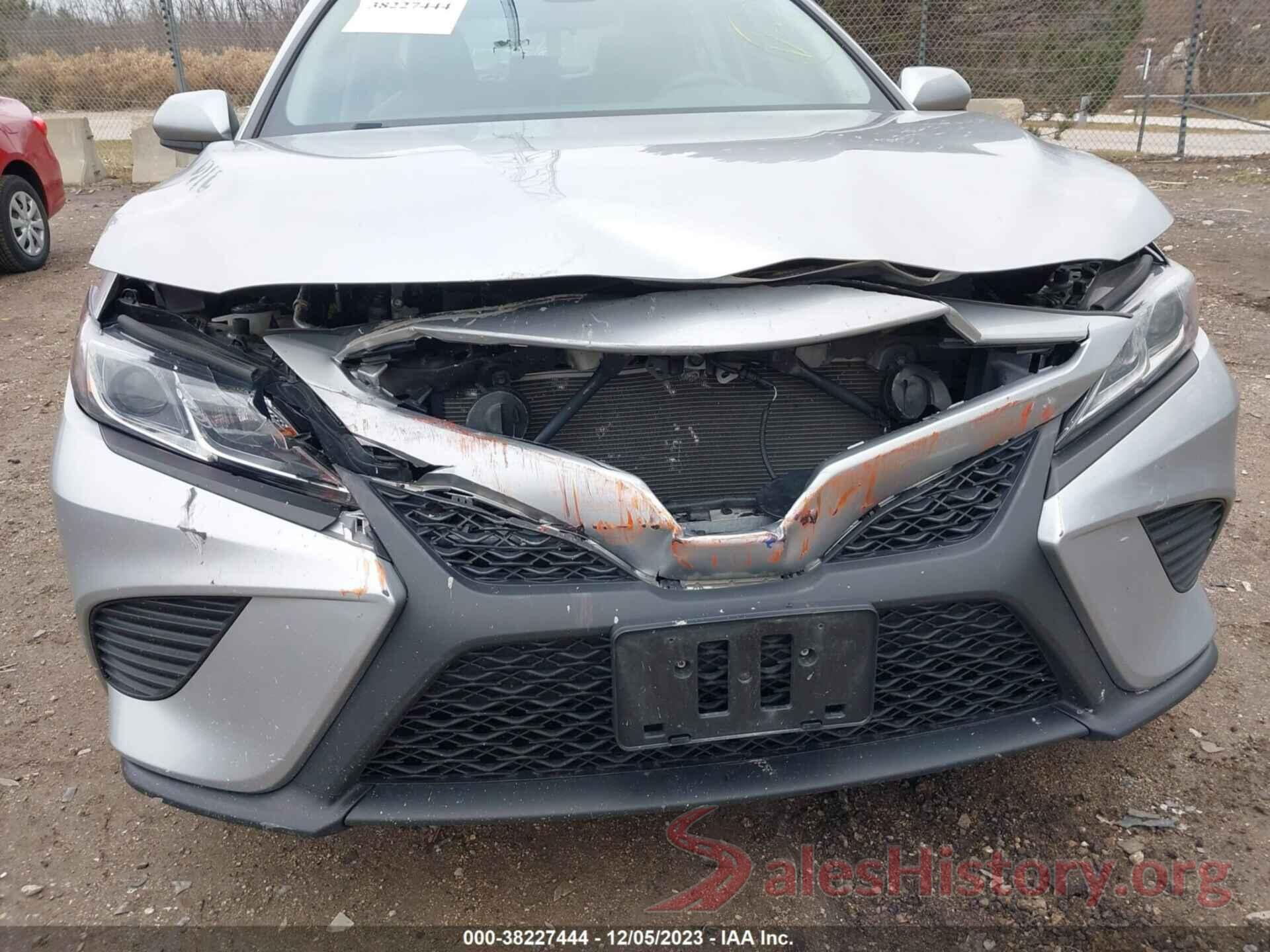 4T1B11HK7JU534474 2018 TOYOTA CAMRY