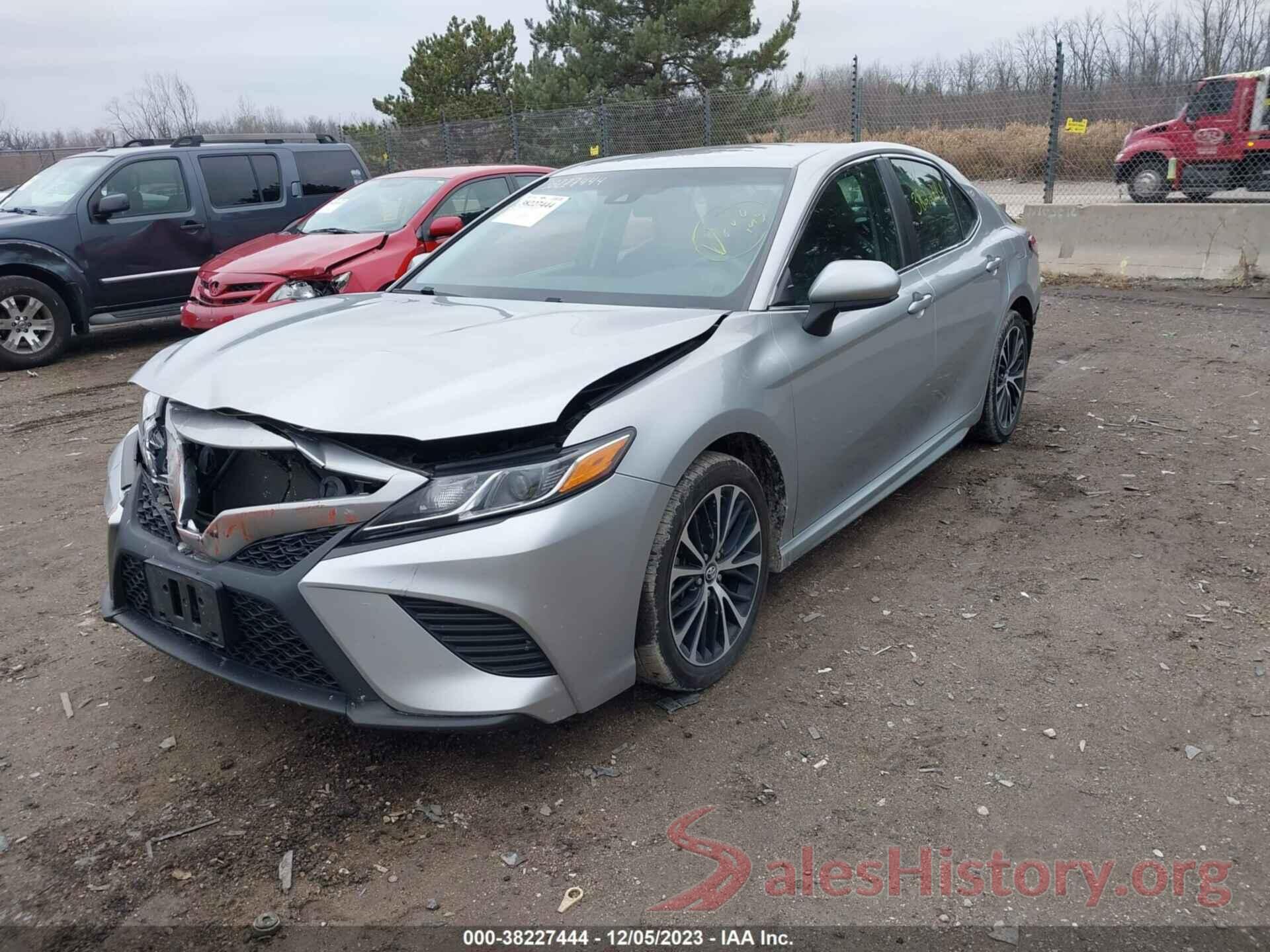 4T1B11HK7JU534474 2018 TOYOTA CAMRY