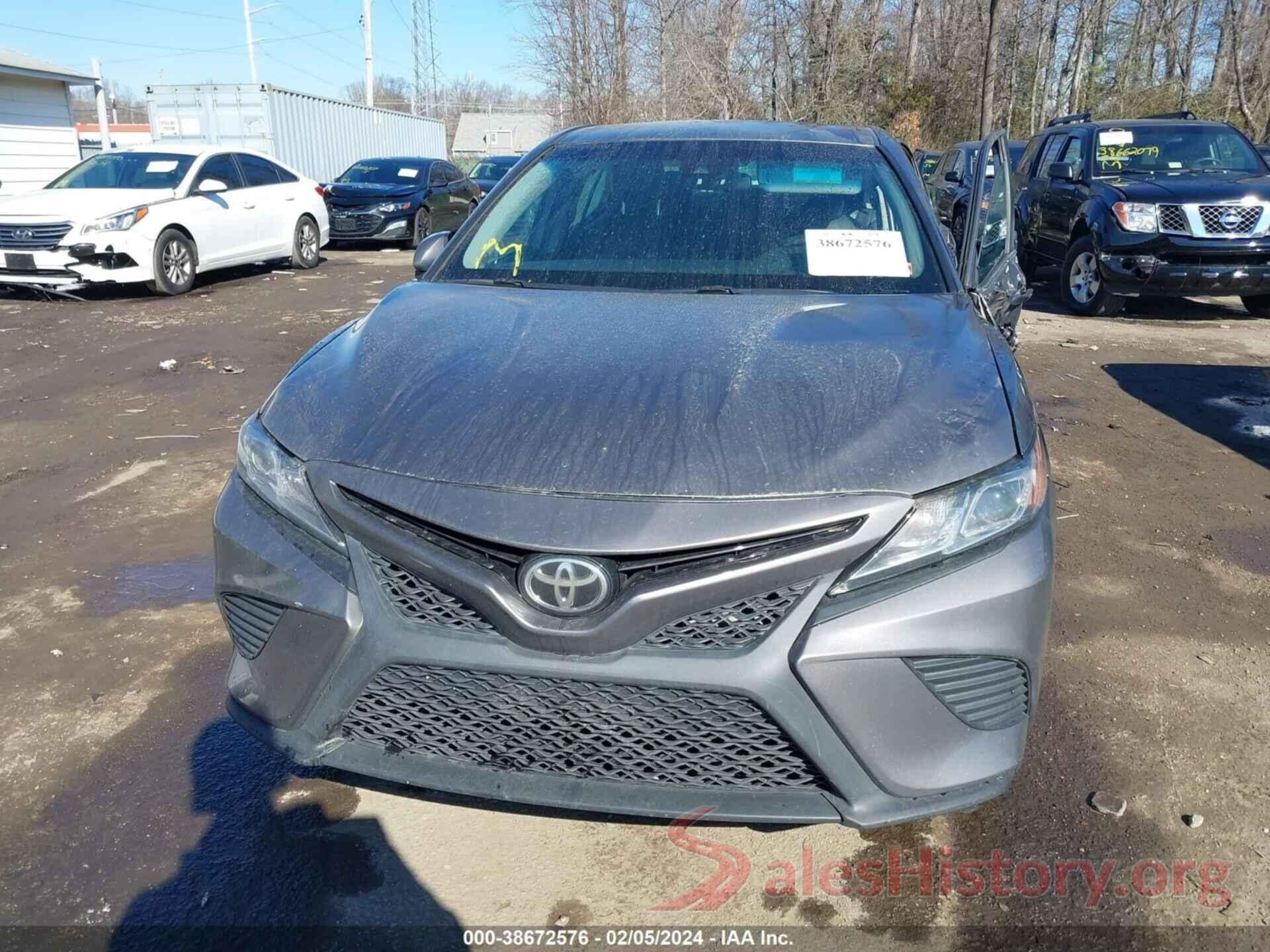 4T1B11HK2JU033248 2018 TOYOTA CAMRY