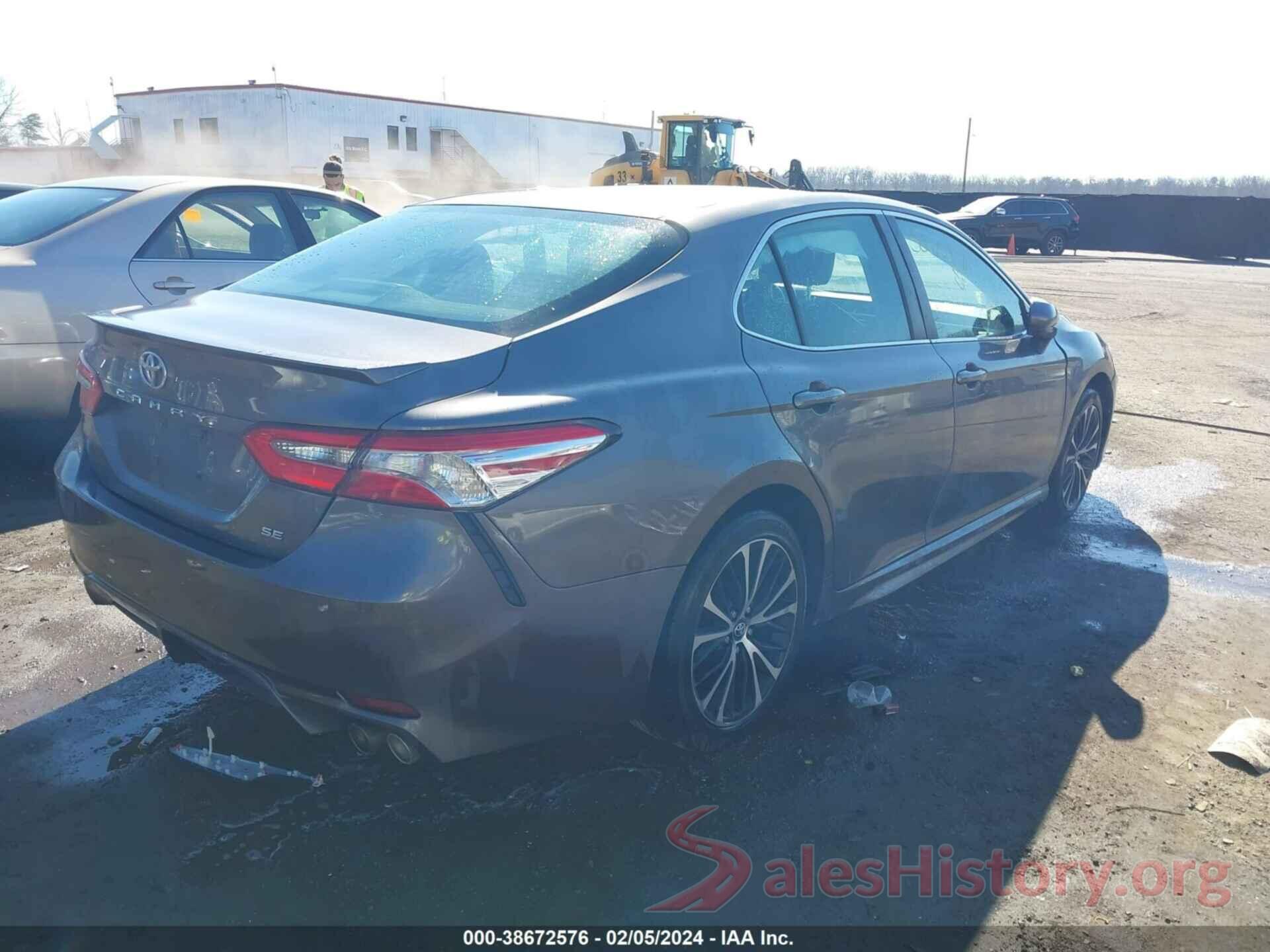 4T1B11HK2JU033248 2018 TOYOTA CAMRY